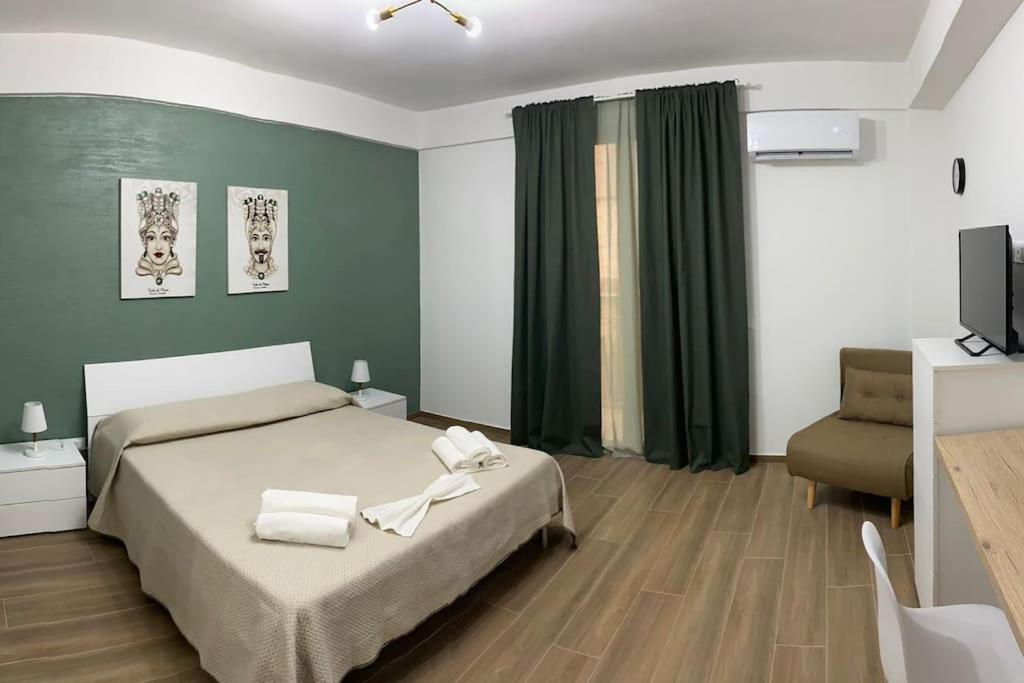 Two-Bedroom House photo 1