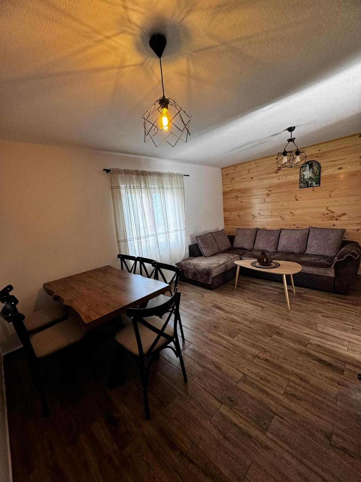 Four-Bedroom House photo 2