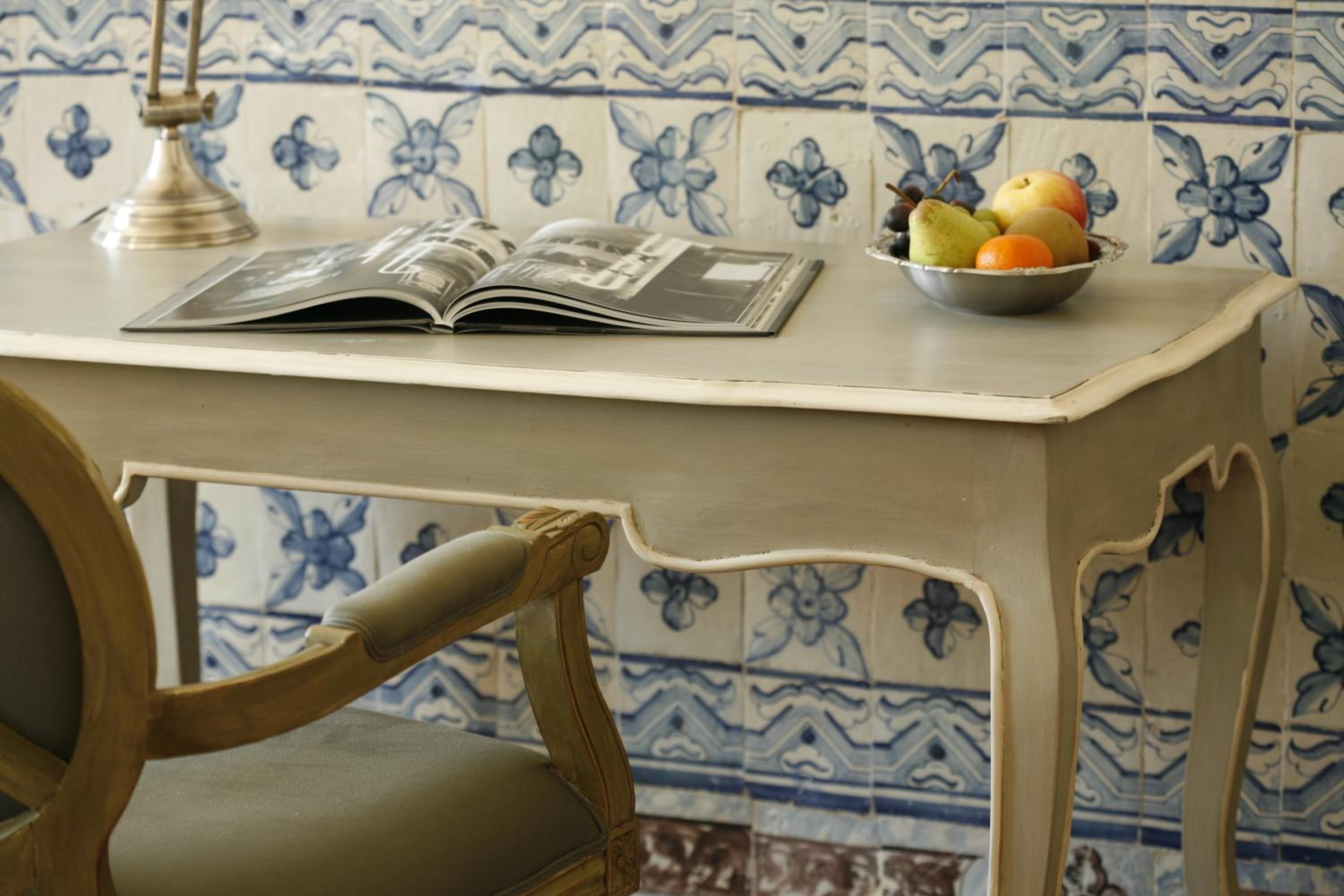 Suite - Photo 5