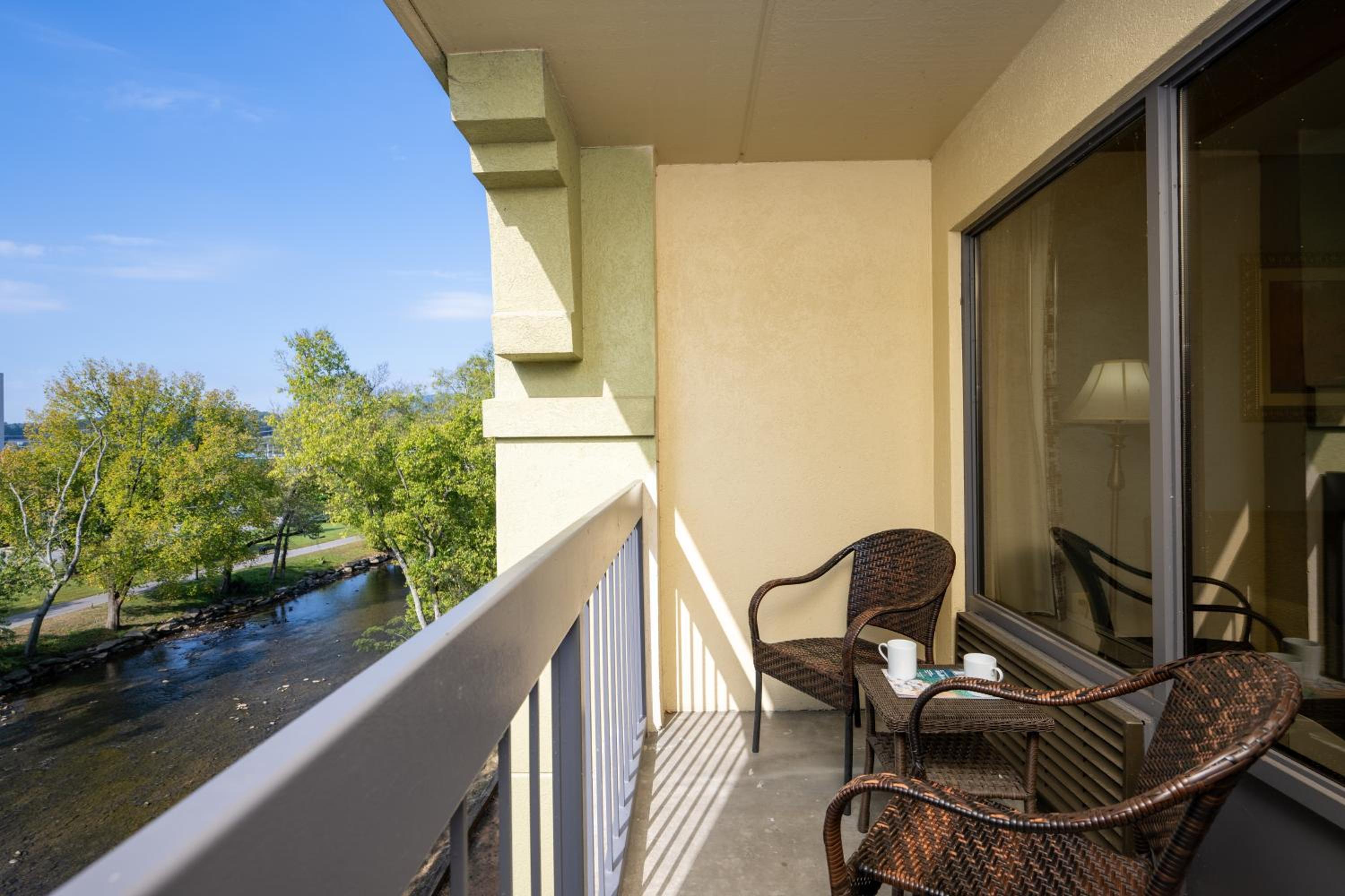 King Suite with Balcony photo 2