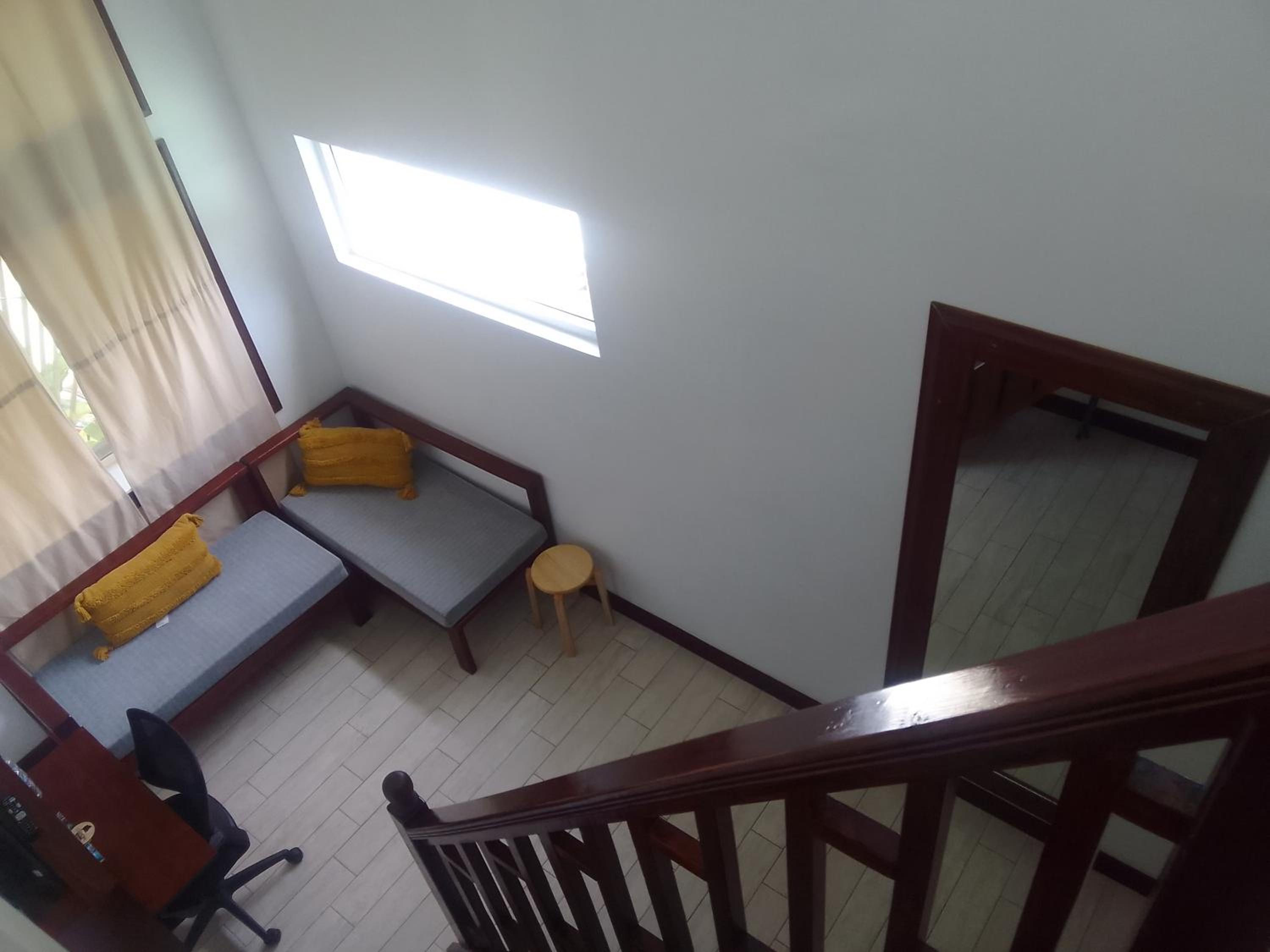 Queen Suite with Pool View photo 2