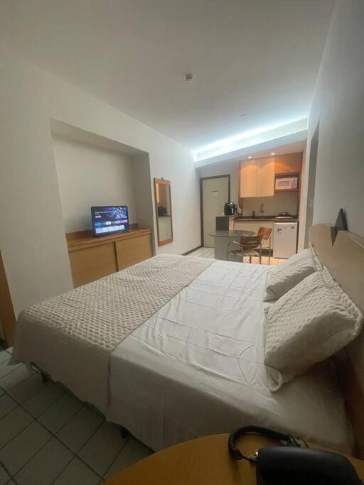 Deluxe One-Bedroom Apartment