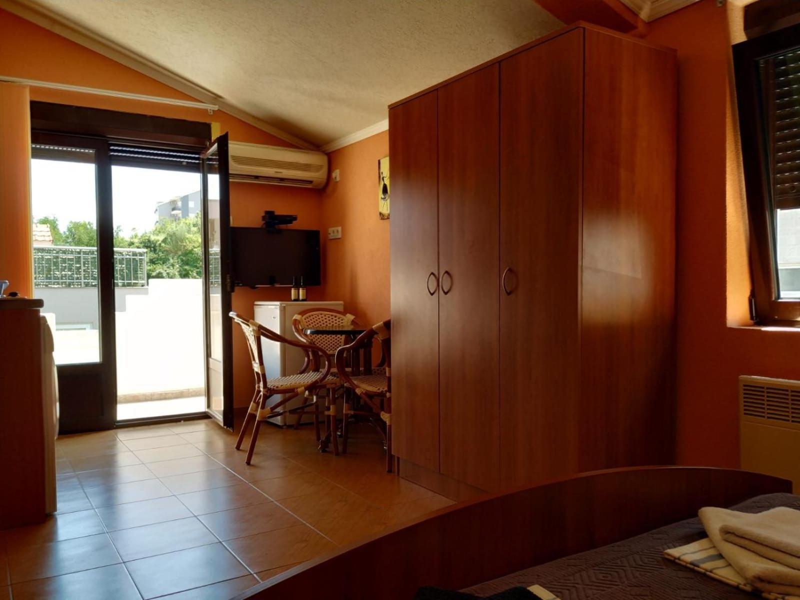 Studio with Terrace photo 1