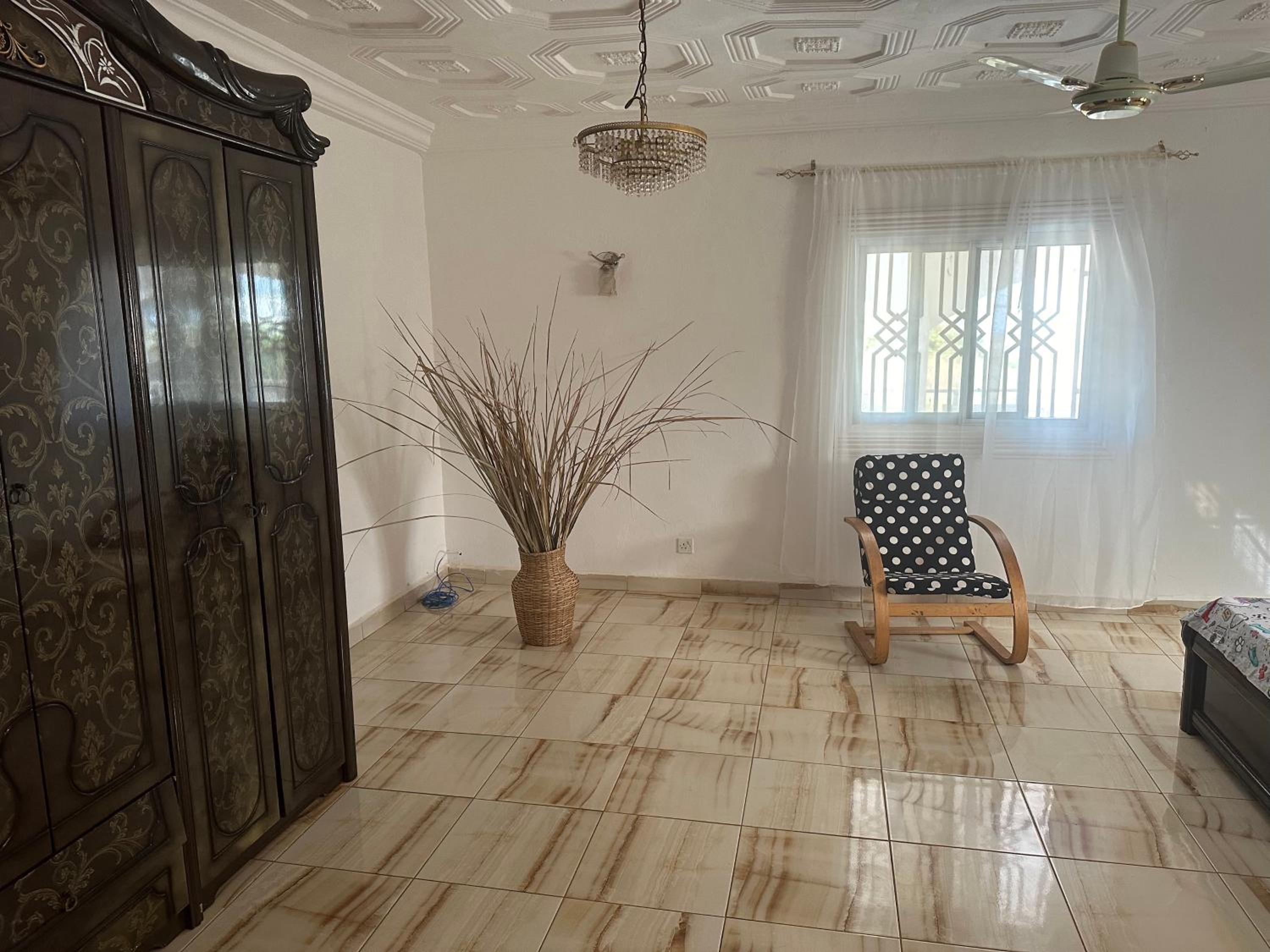 Double Room with Private Bathroom photo 3