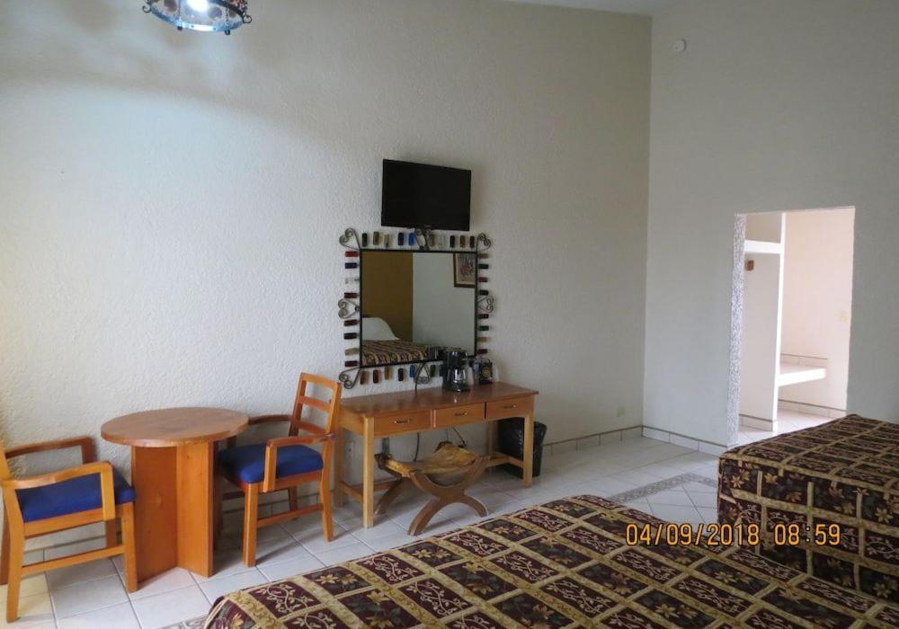 Deluxe Suite - Photo 1