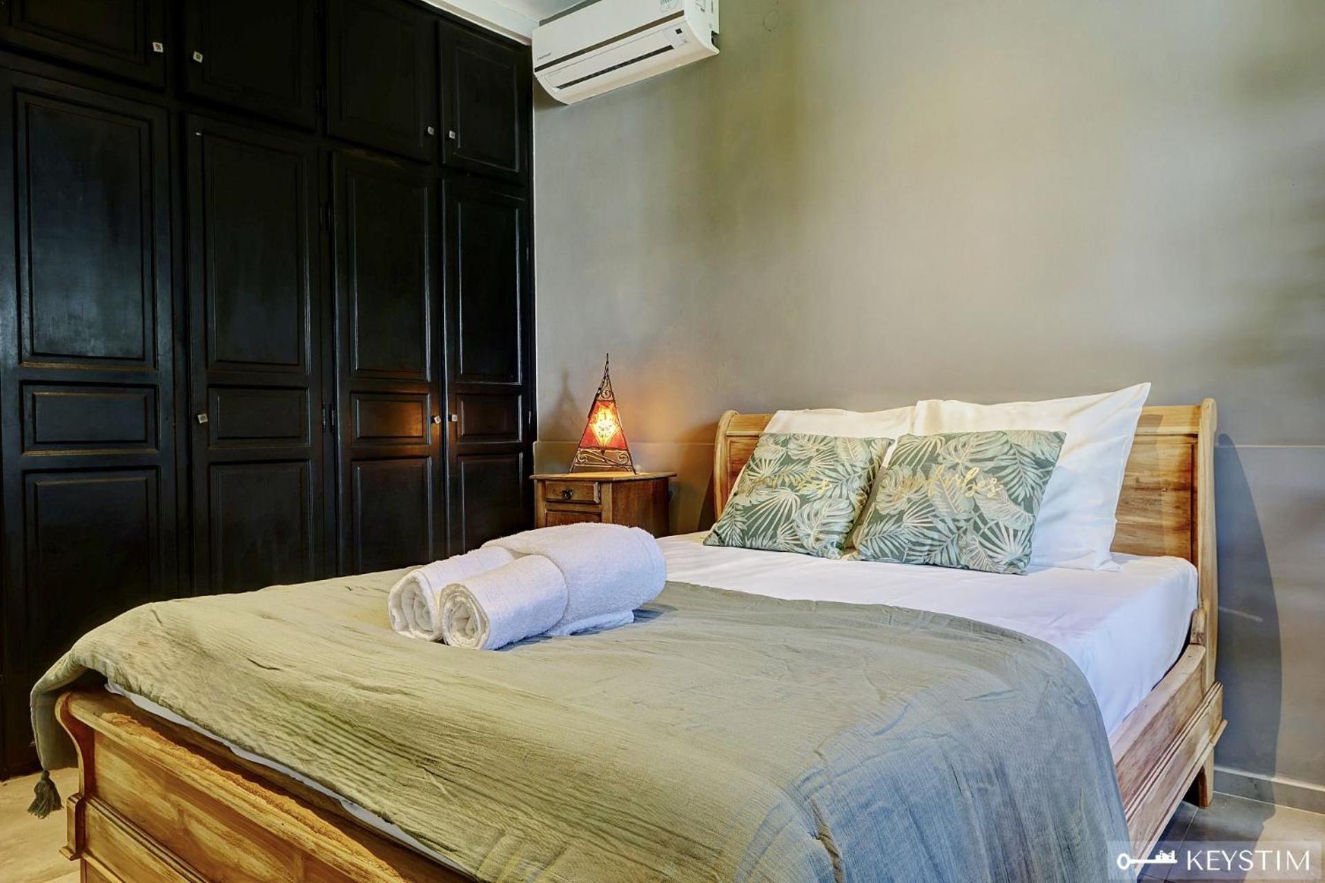 Villa photo 1