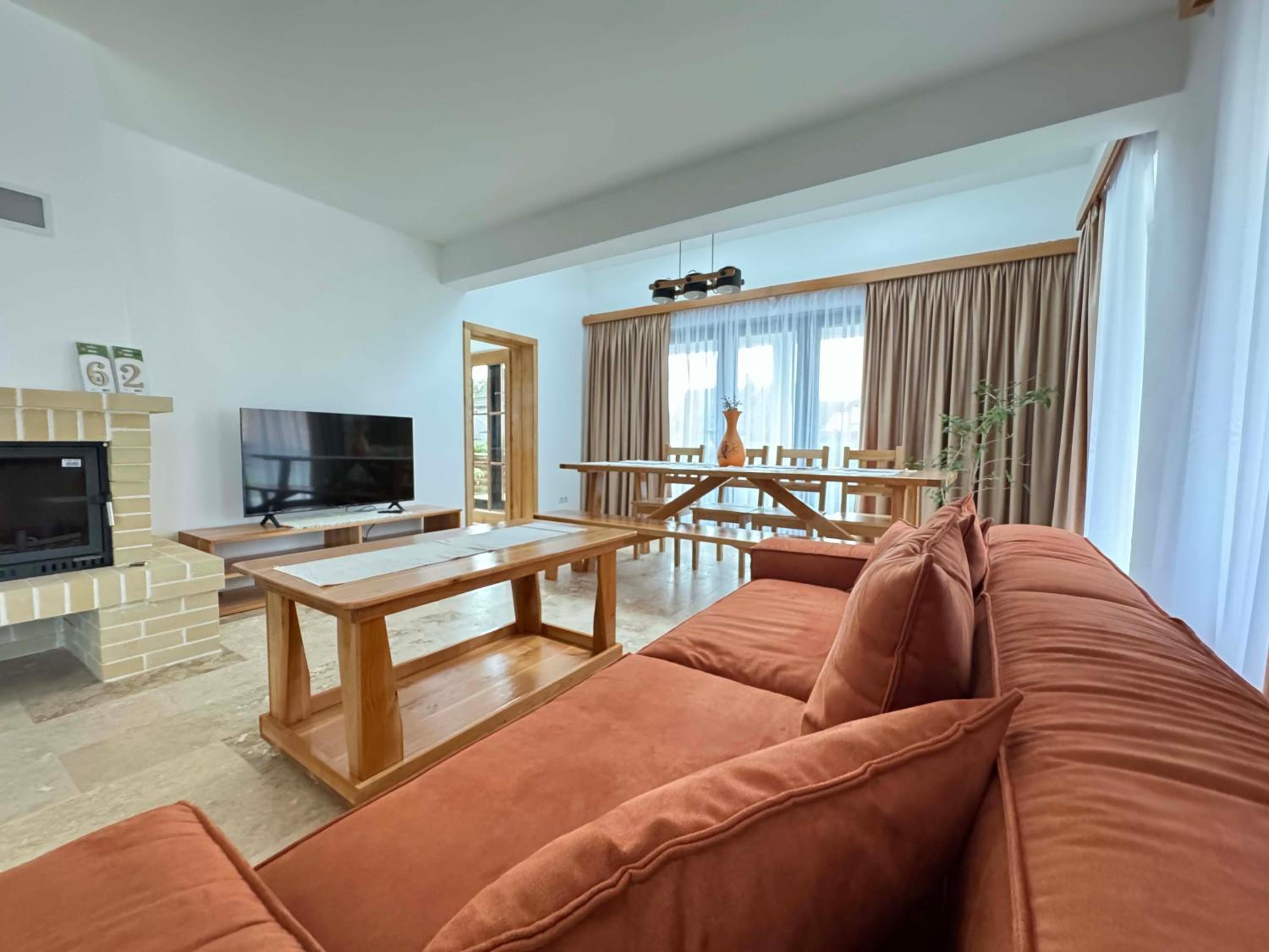 Villa photo 2