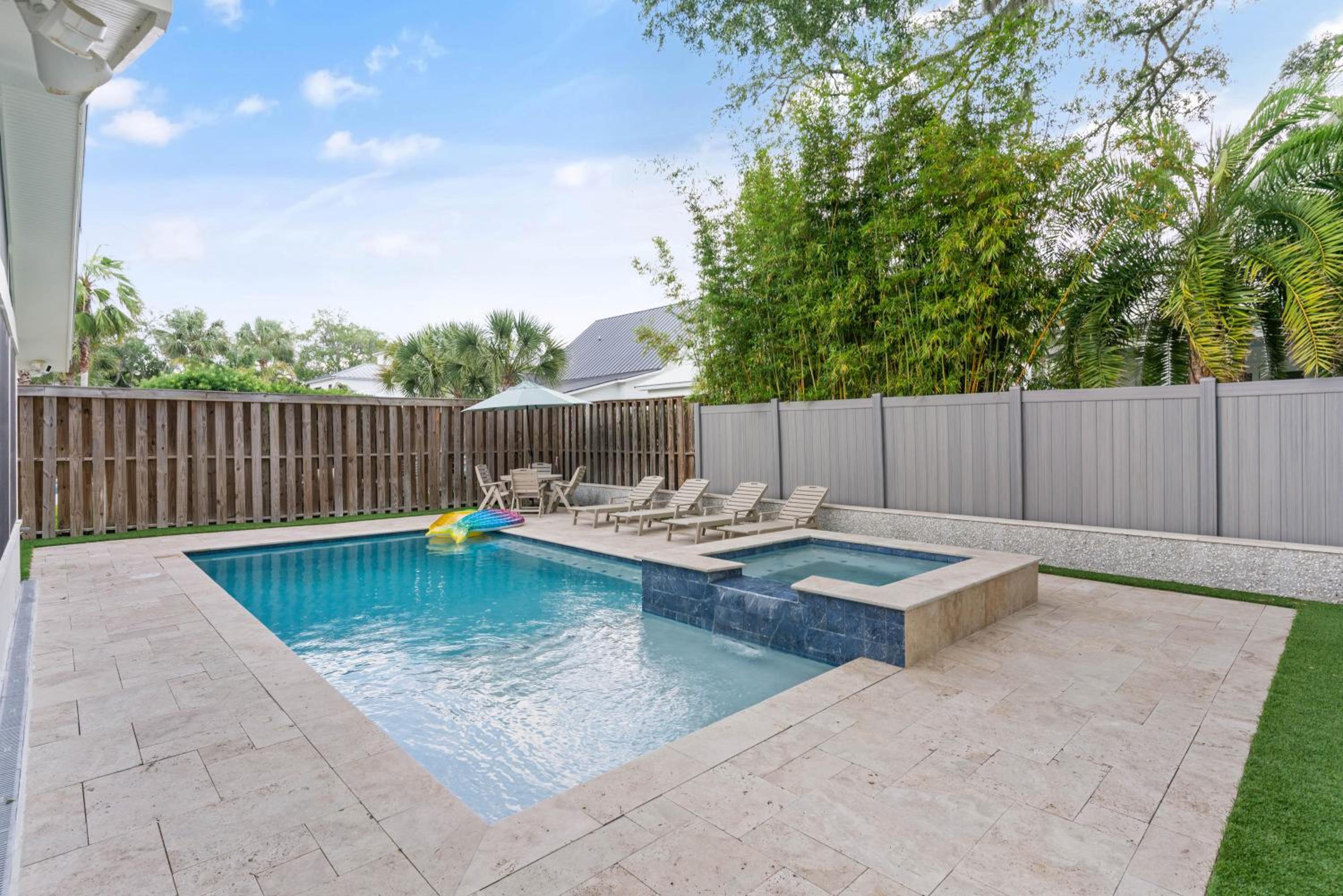 Four-Bedroom Vacation Home photo 3