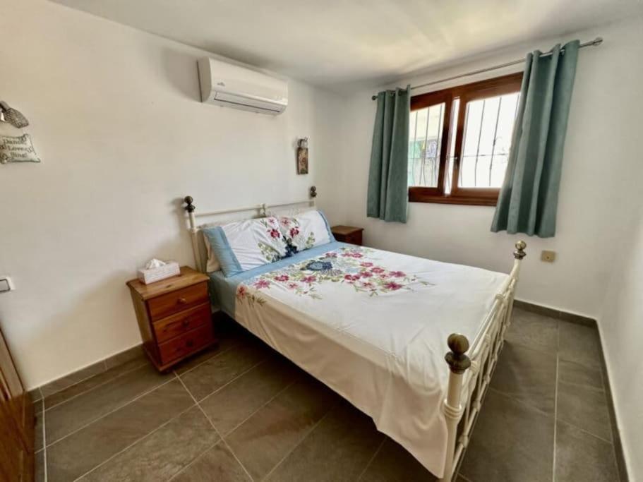 Villa de Tres Habitaciones