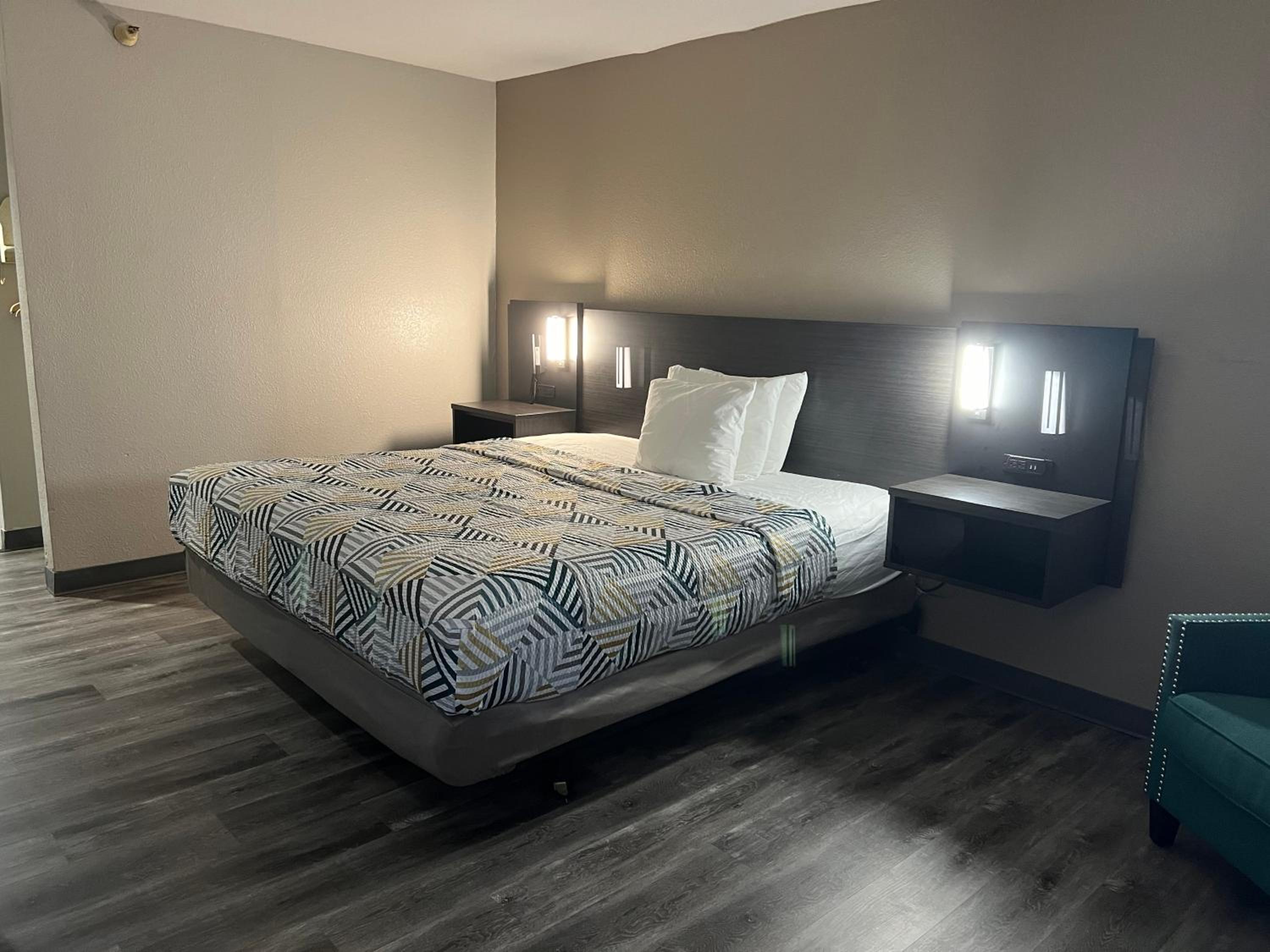 King Room - Disability Access - Photo 1
