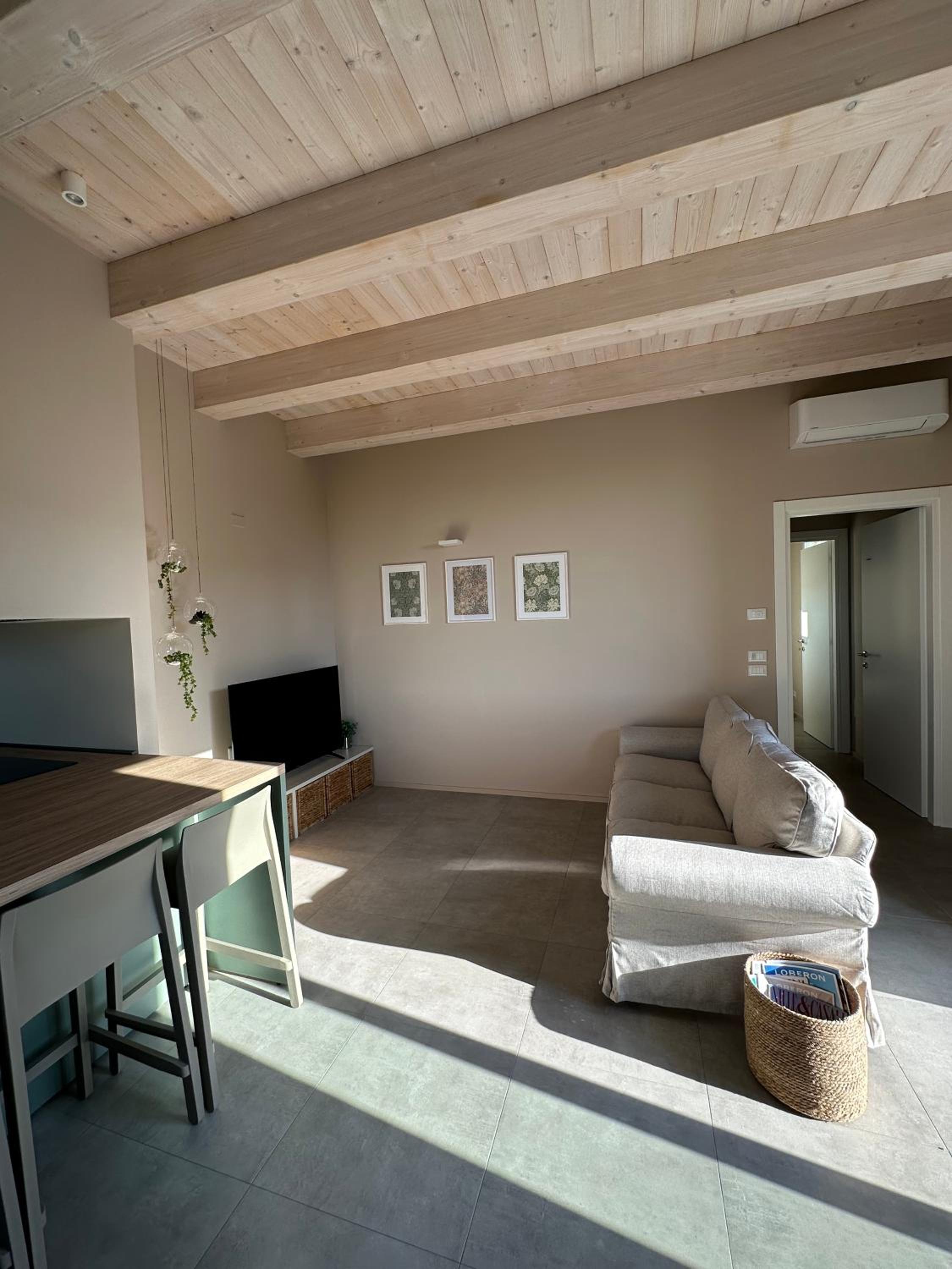 One-Bedroom Apartment with Garden View photo 1
