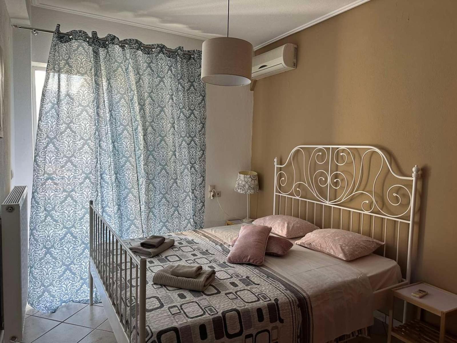 Three-Bedroom Apartment - Photo 42