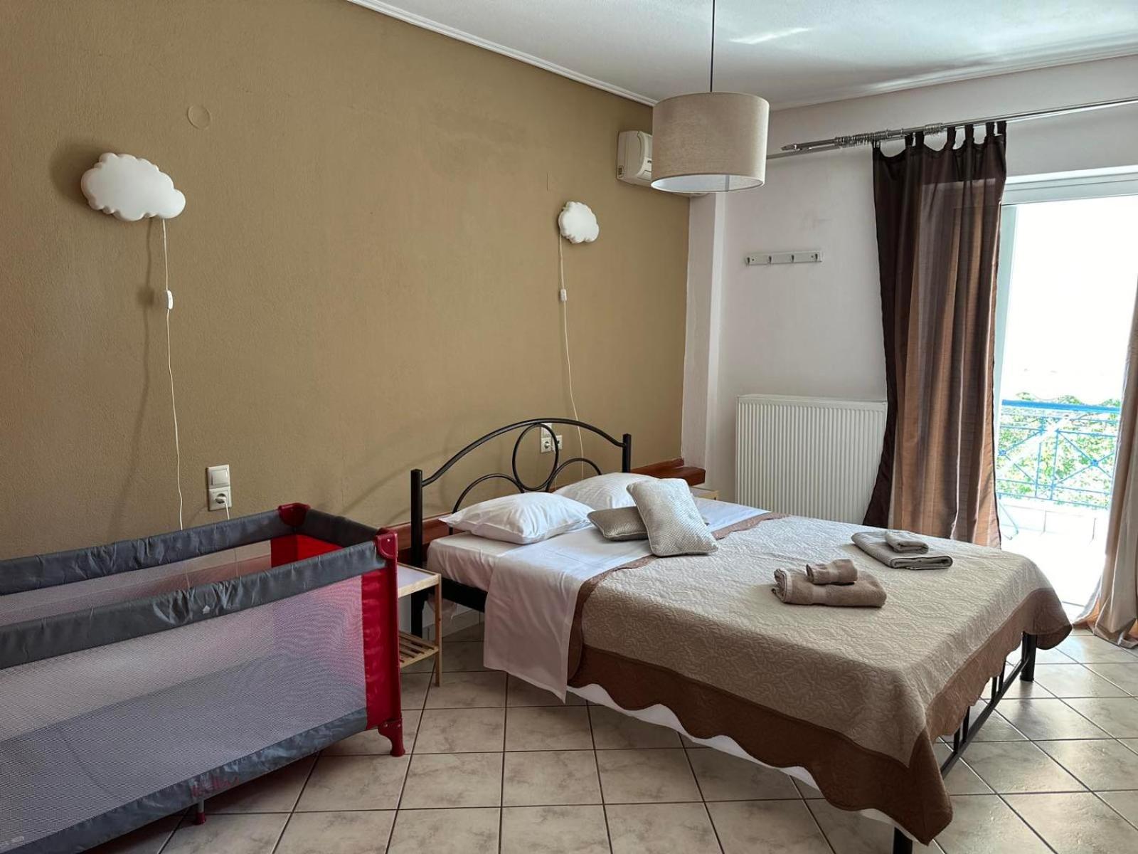 Three-Bedroom Apartment - Photo 43