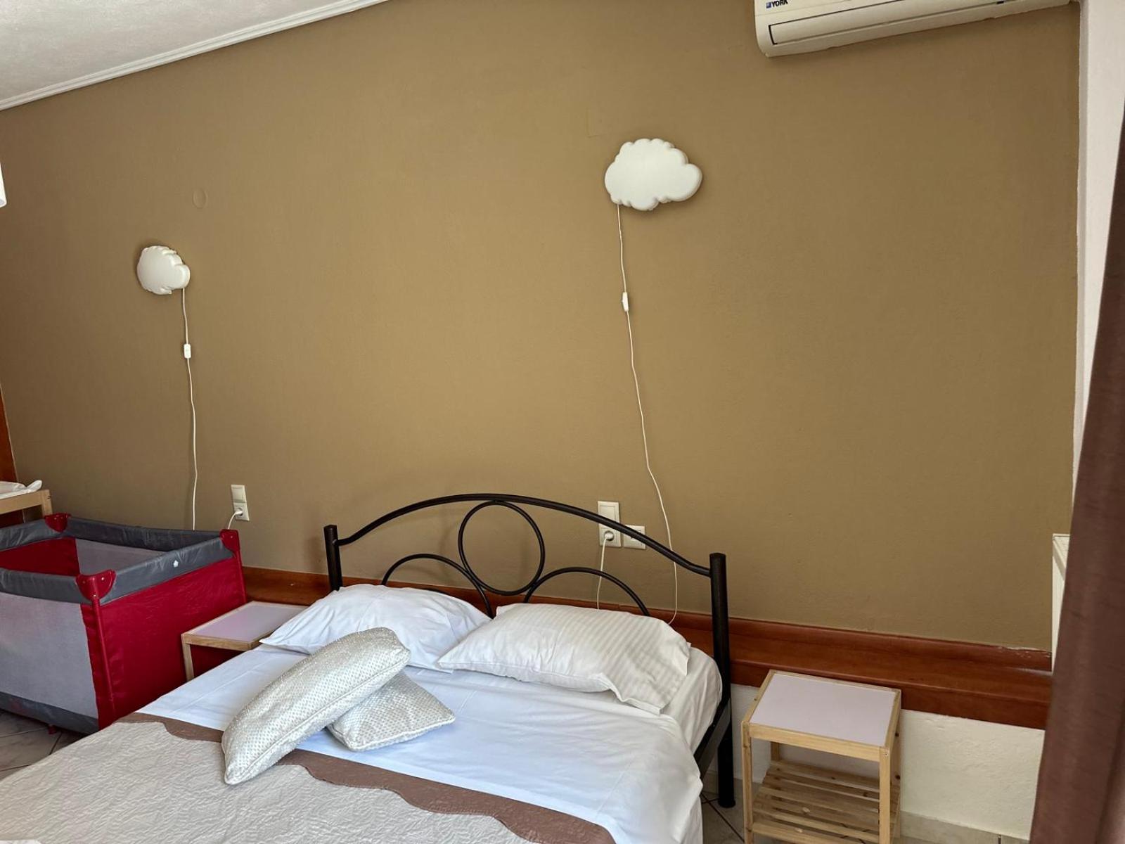Three-Bedroom Apartment - Photo 44