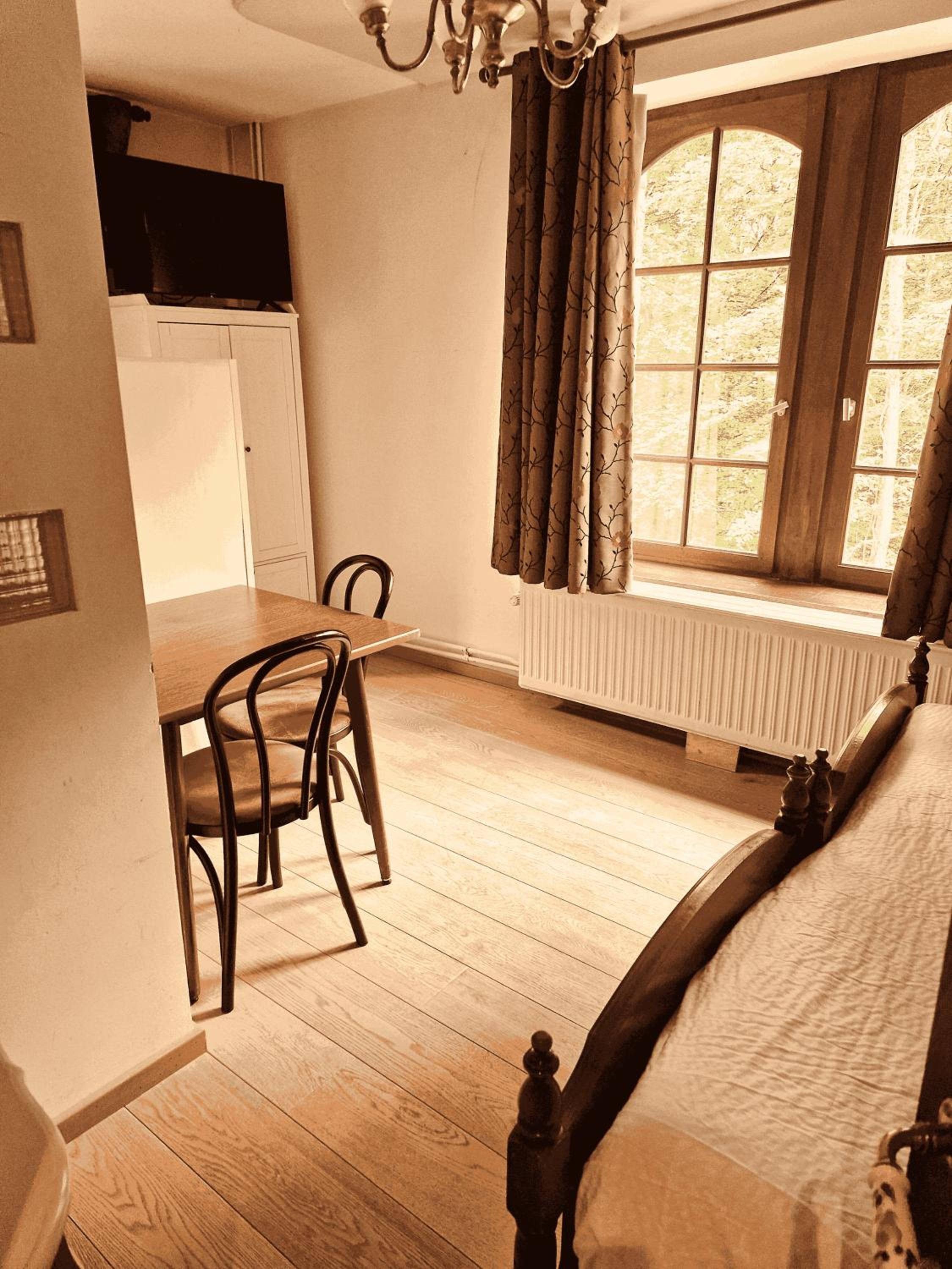 Double Room with Private Bathroom photo 2
