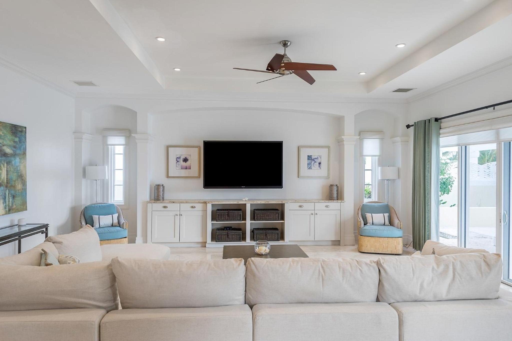 Villa photo 1