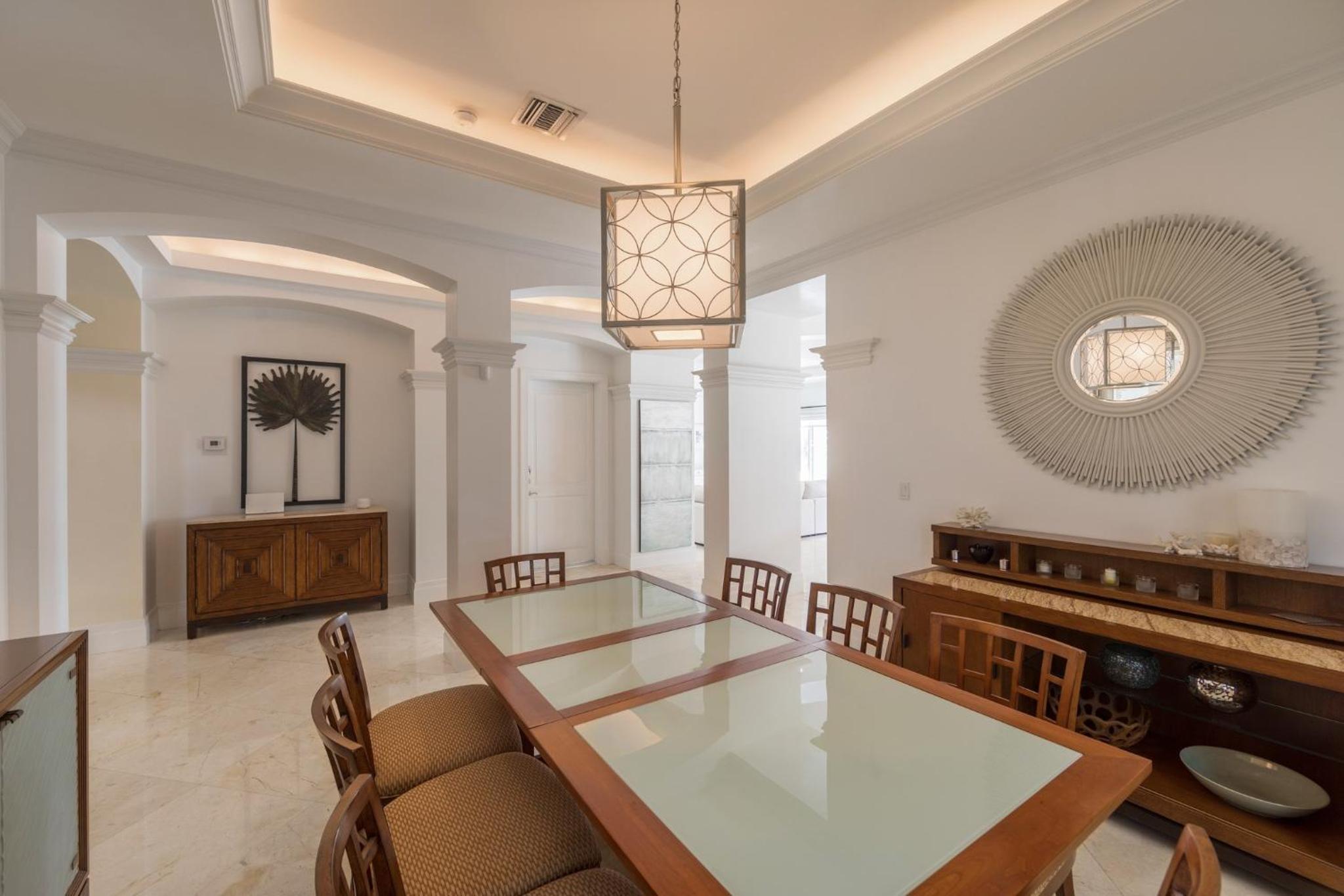 Villa photo 3