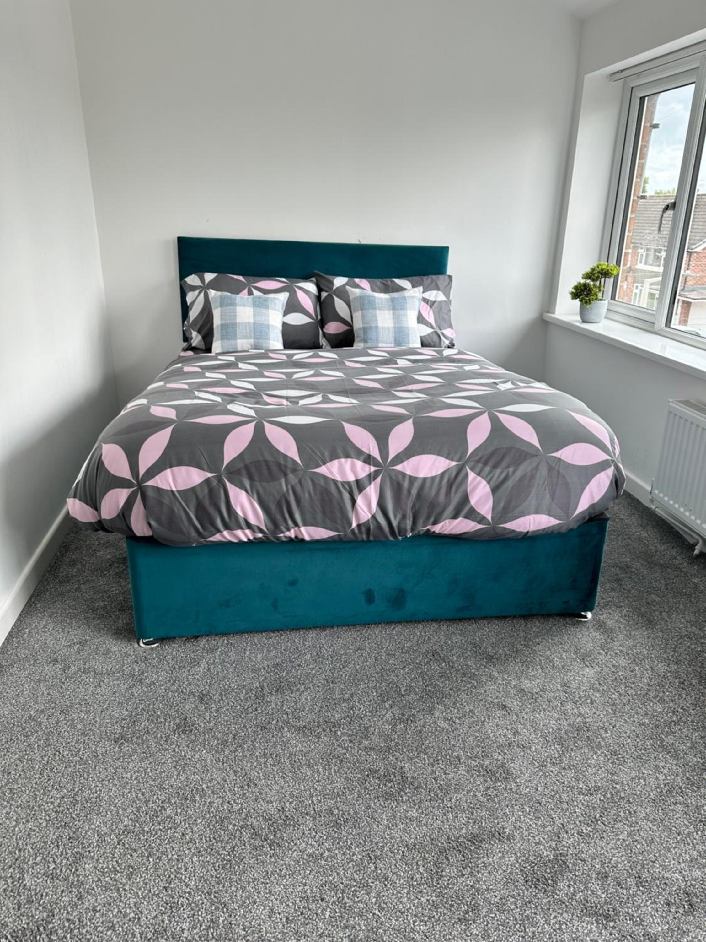 One-Bedroom House photo 1