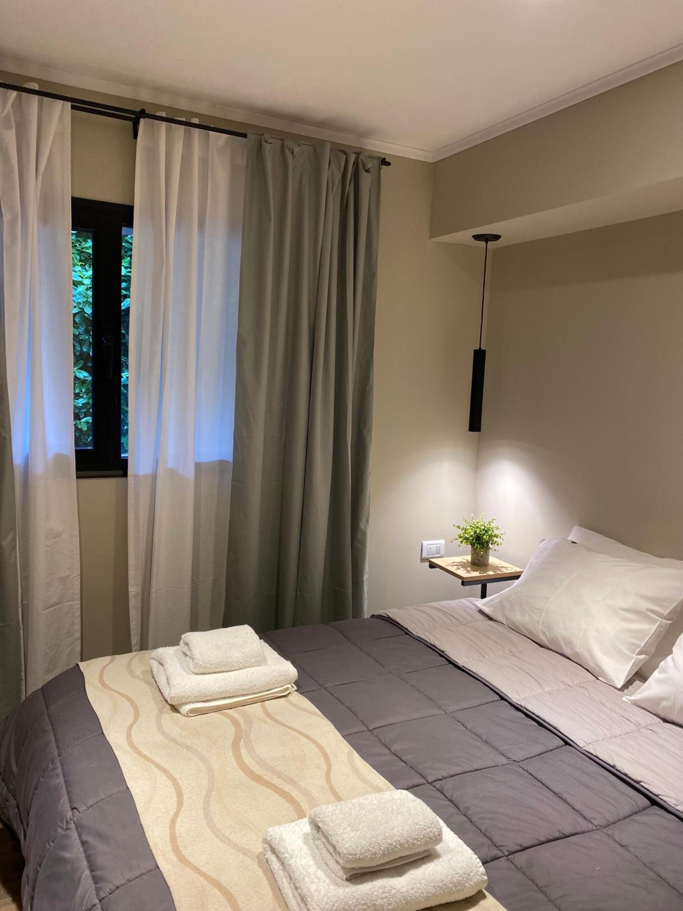 Studio Apartment with One Double Bed photo 1