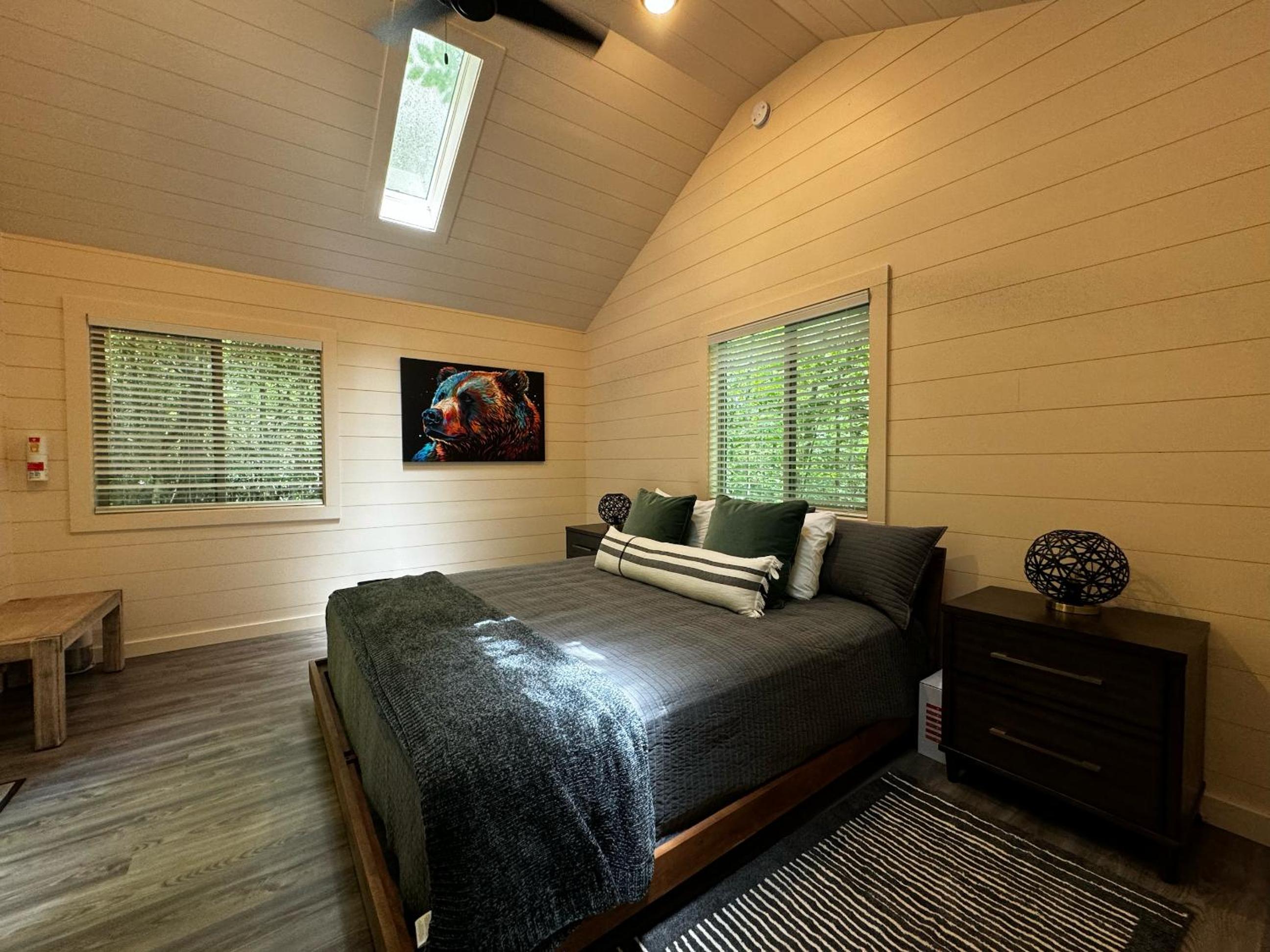 Double Room with Shared Bathroom photo 2