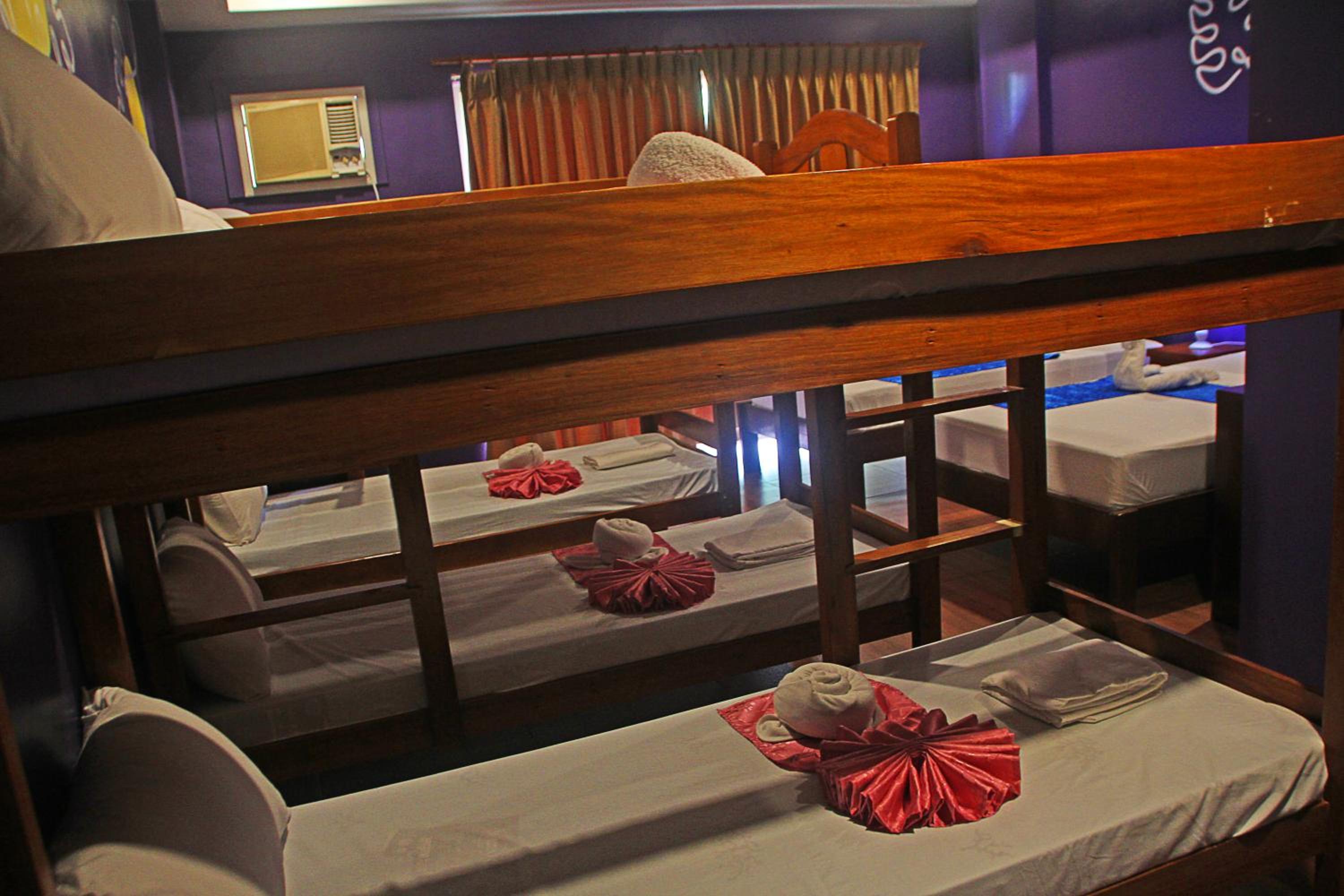 Bed In 8-Bed Mixed Dormitory Room photo 2