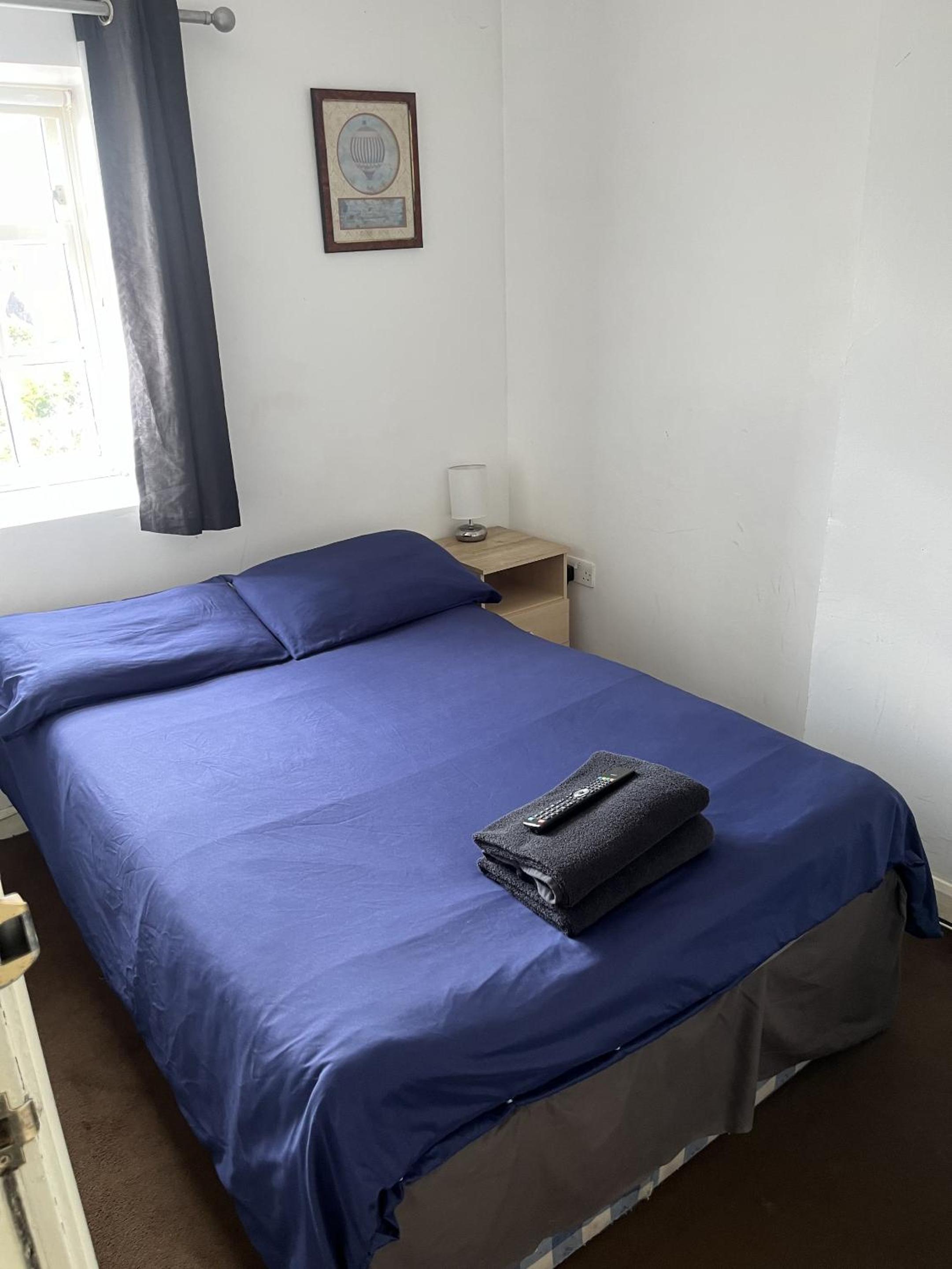 Standard Single Room with Shared Bathroom photo 1