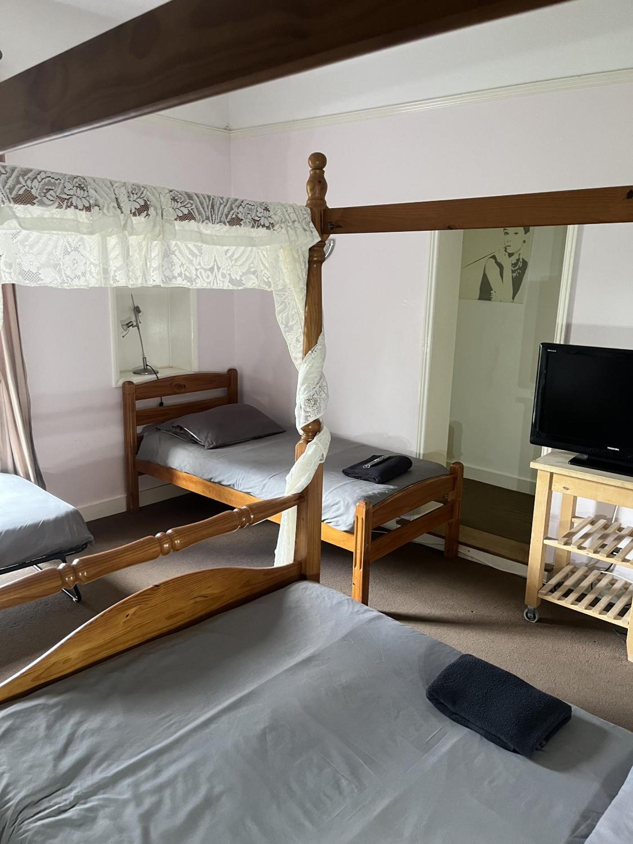 Superior Quadruple Room photo 2