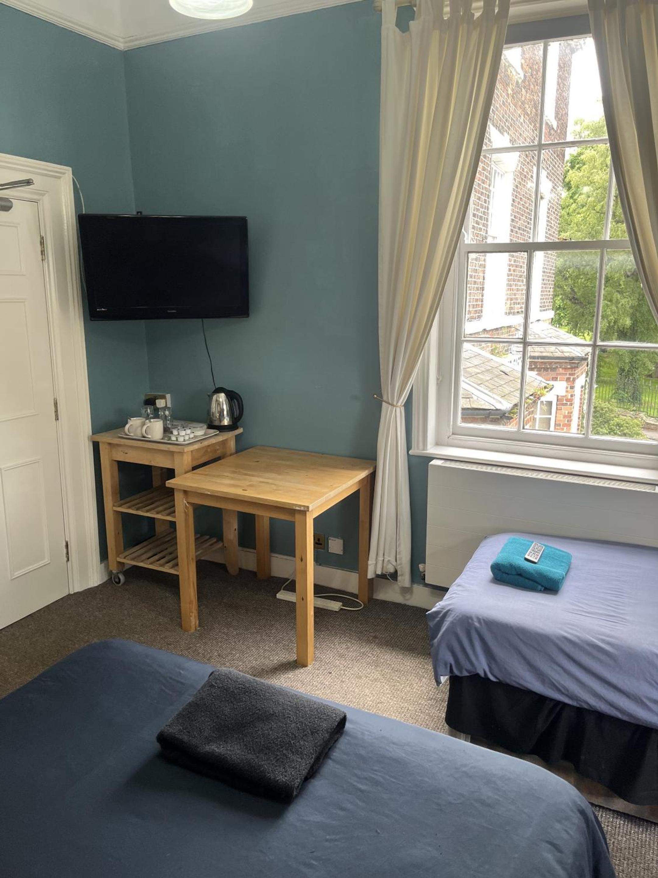 Family Room with Garden View photo 3