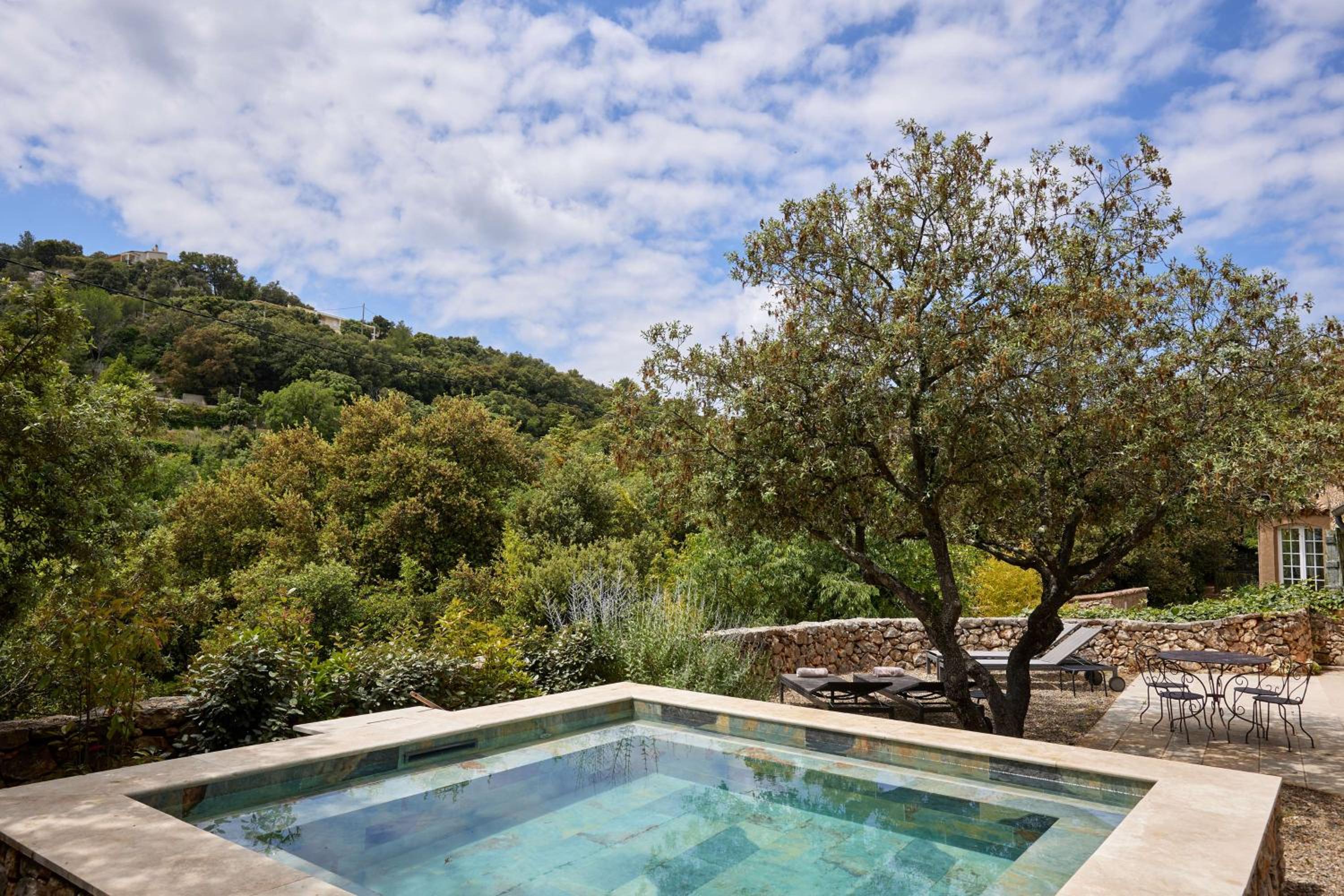 Four-Bedroom Villa with Four King Beds, Terrace, Private Pool and Valley View - Non-Smoking - Photo 15