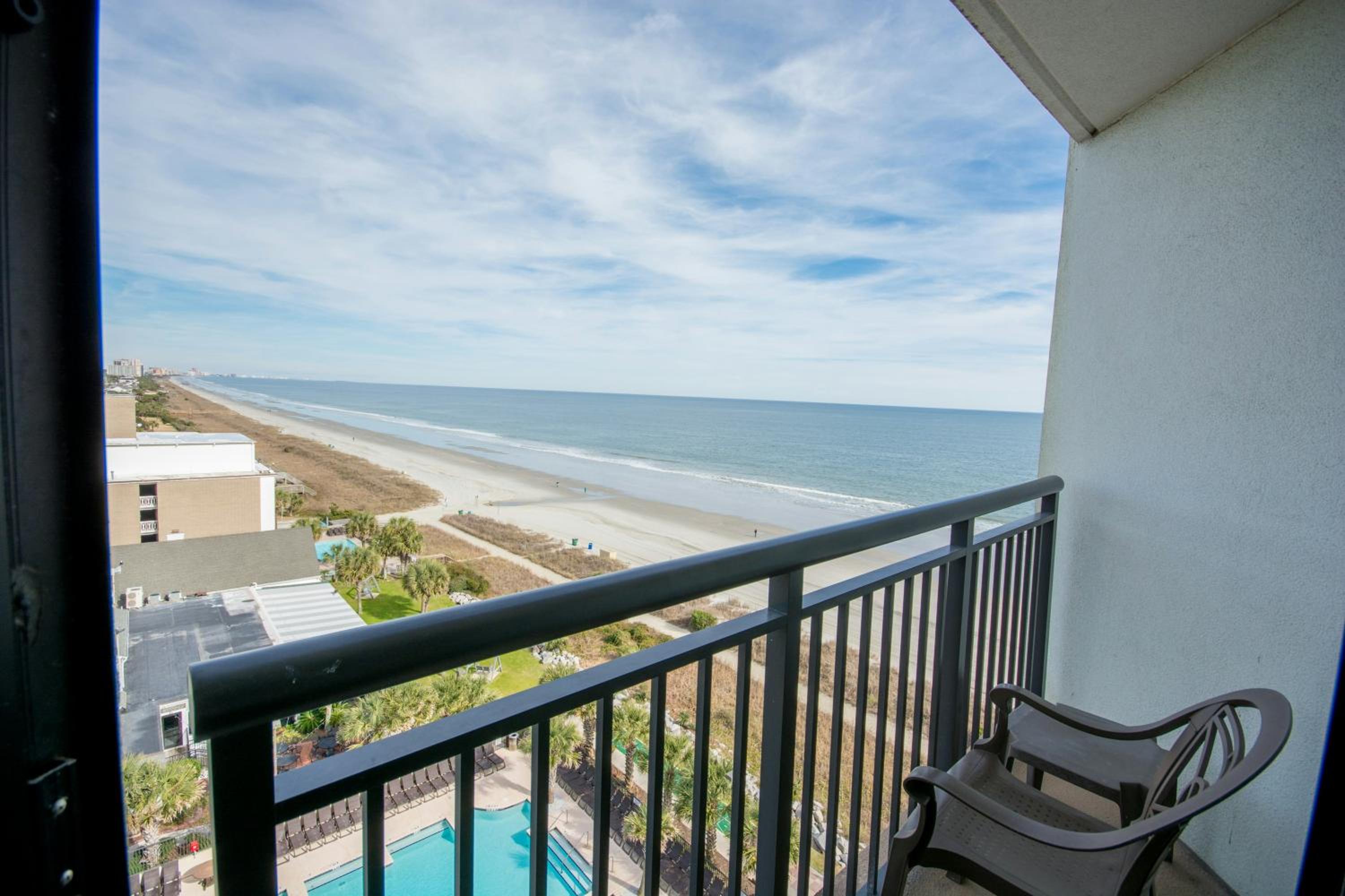 Oceanfront Four Bedroom Condo photo 3