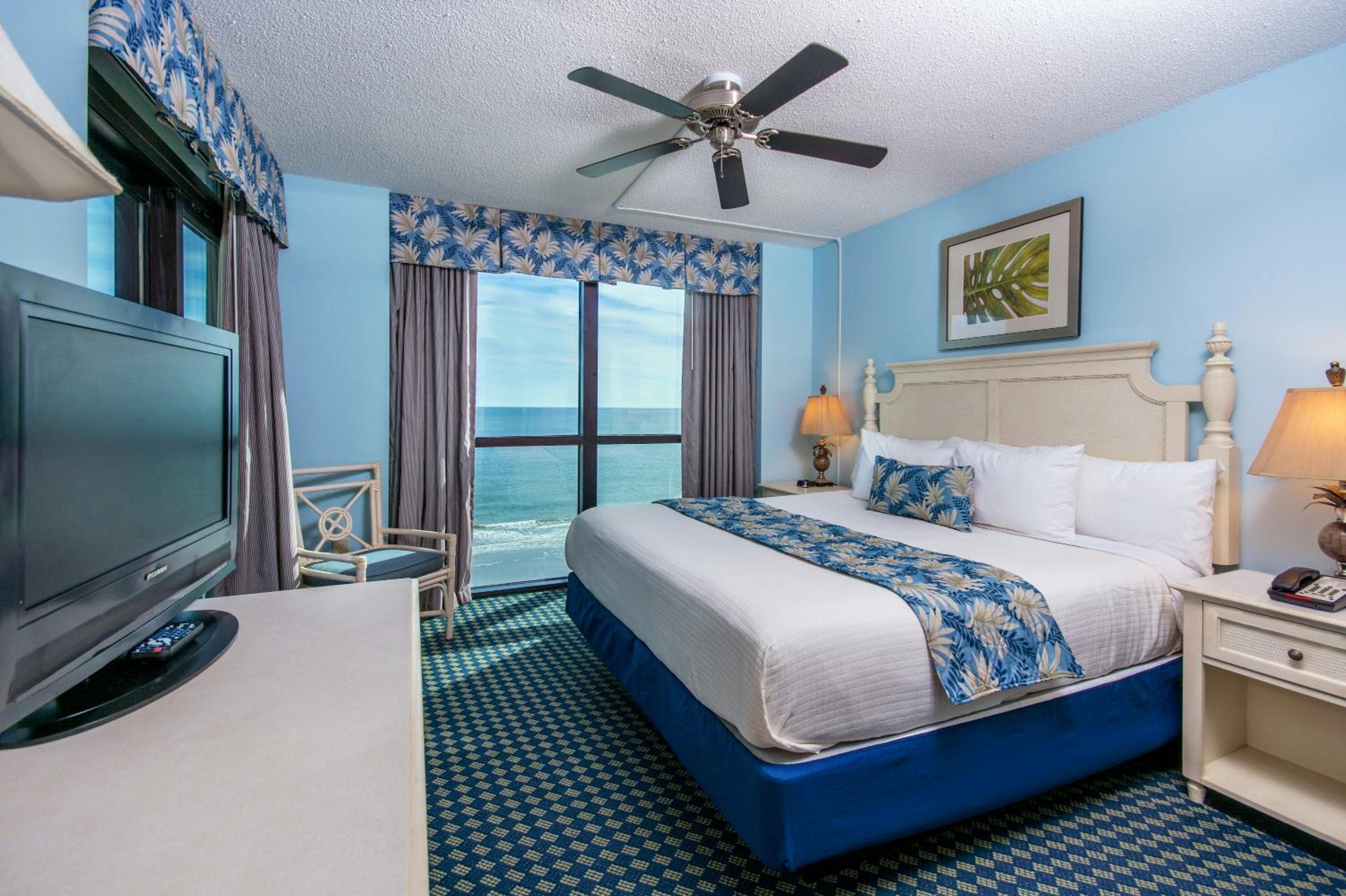 Oceanfront Four Bedroom Condo photo 1