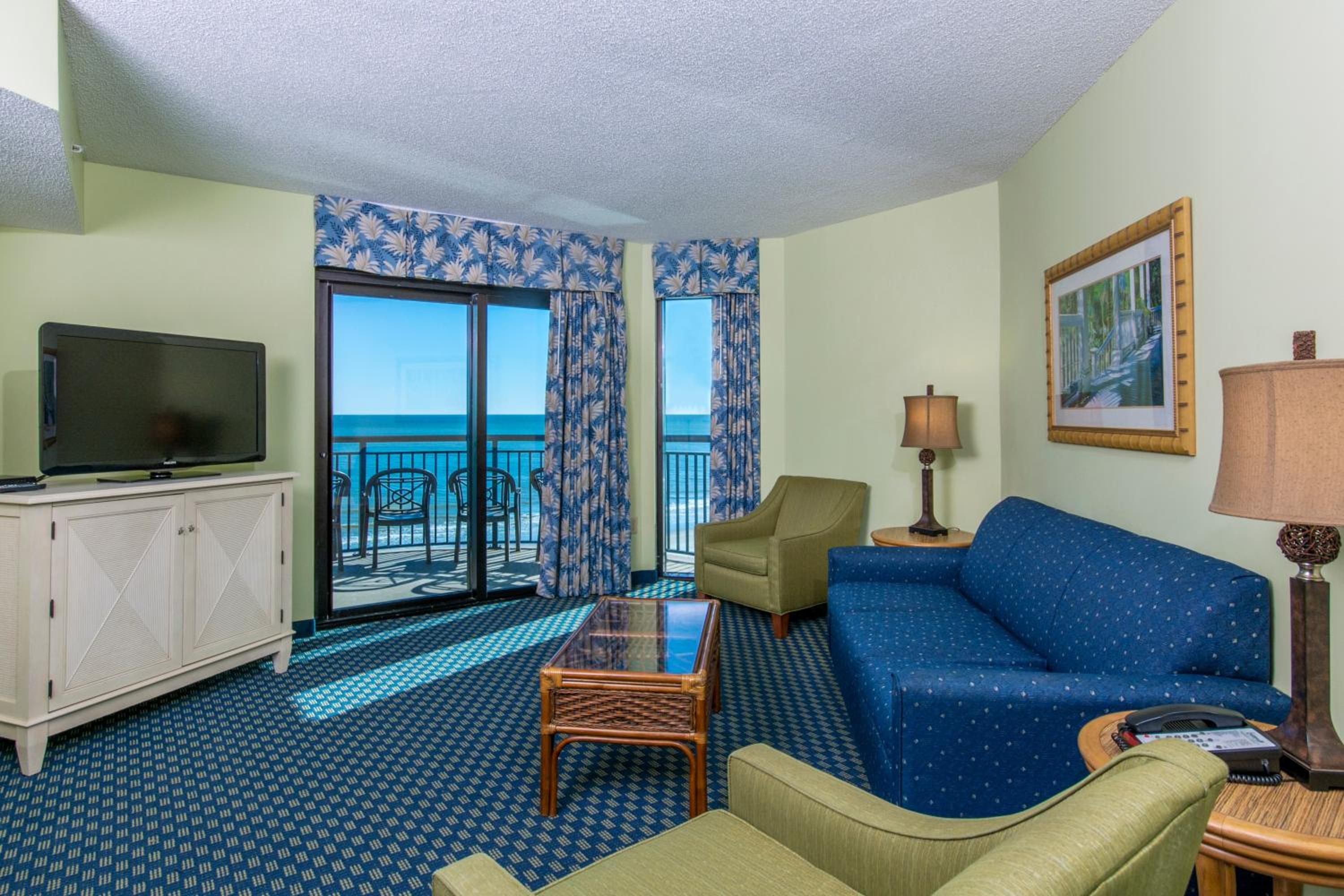 Oceanfront Deluxe Three Bedroom Condo photo 3