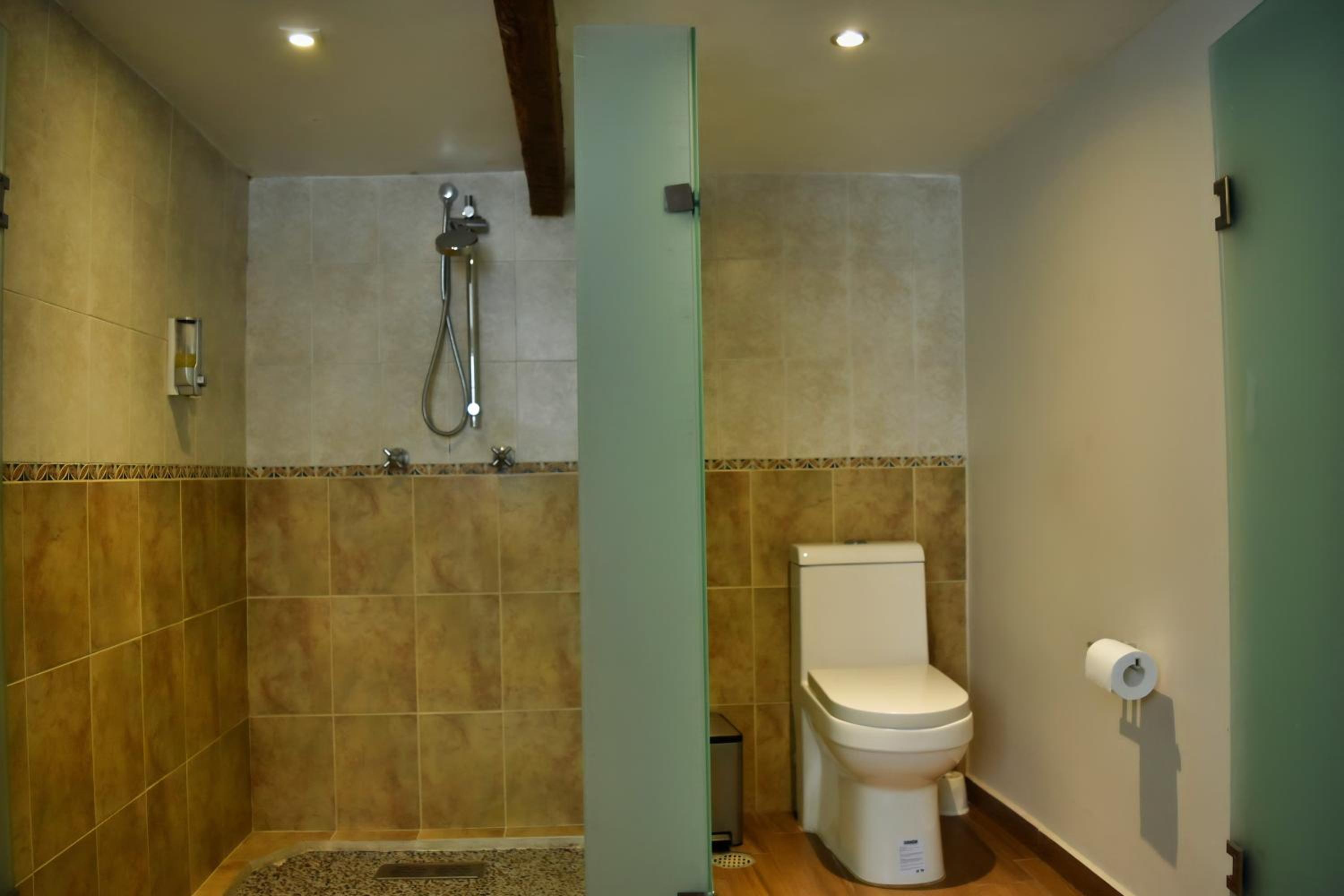 Deluxe King Room photo 2