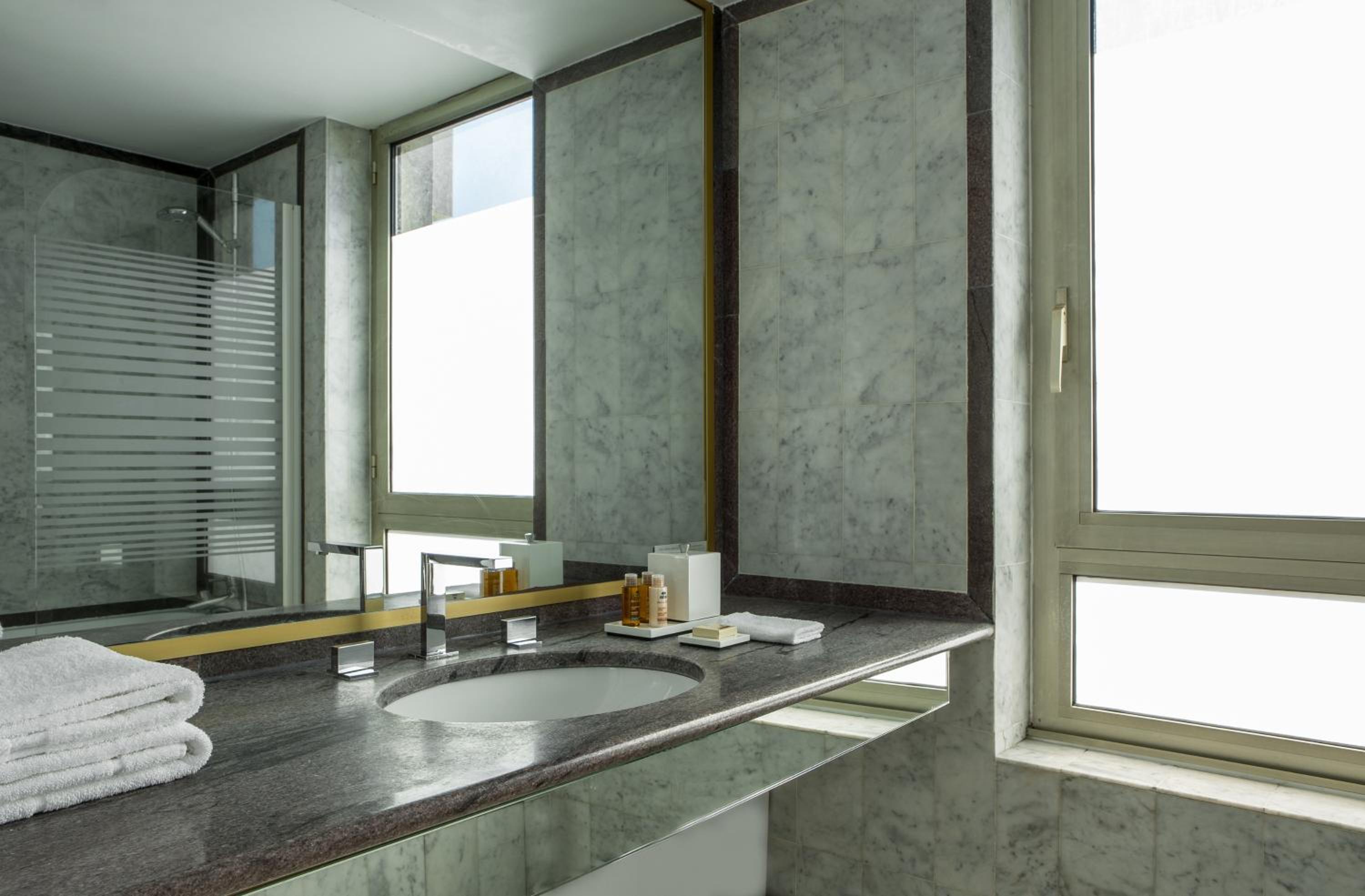 Superior Room with Balcony photo 2