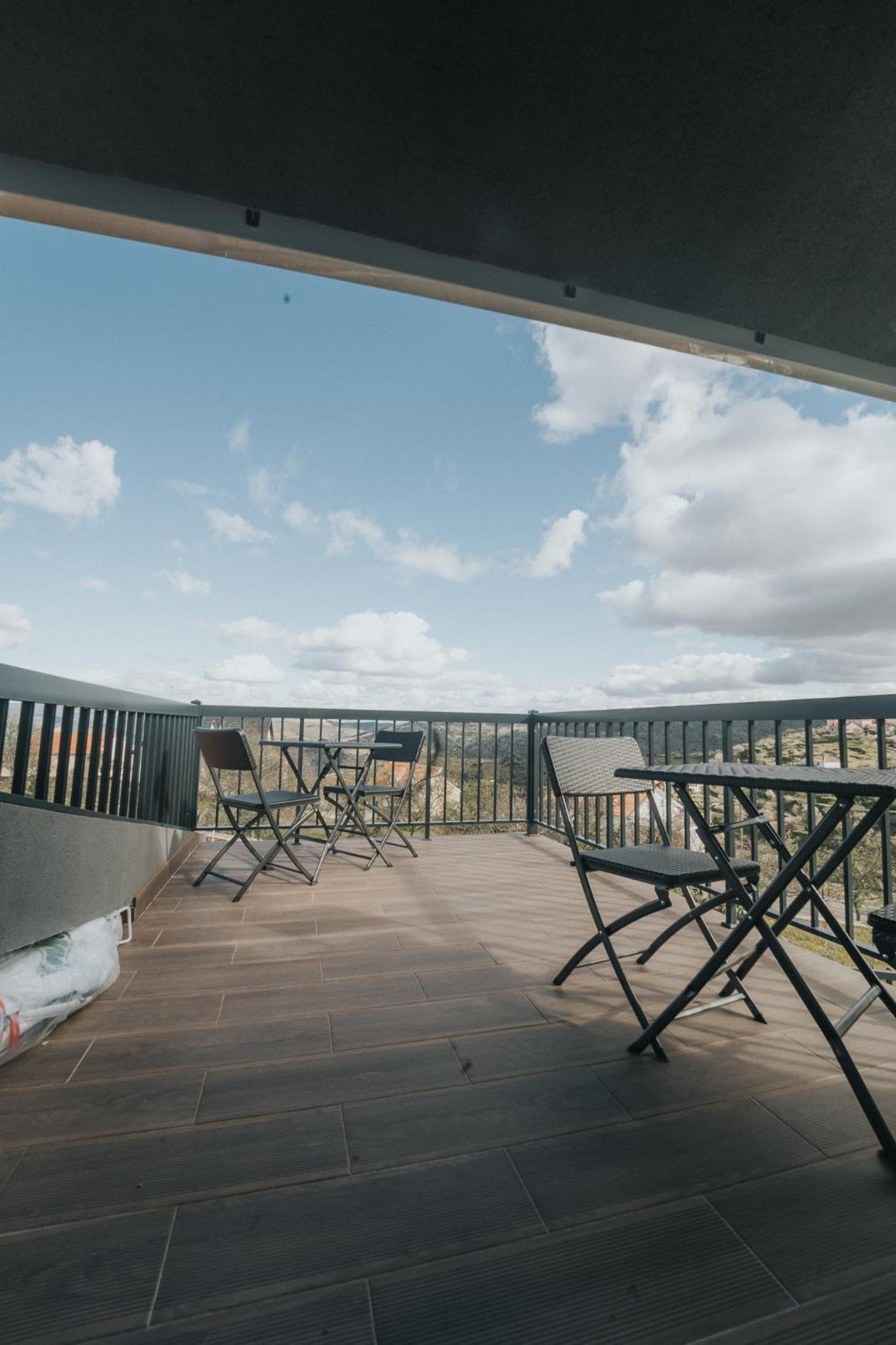 Suite with Mountain View photo 3