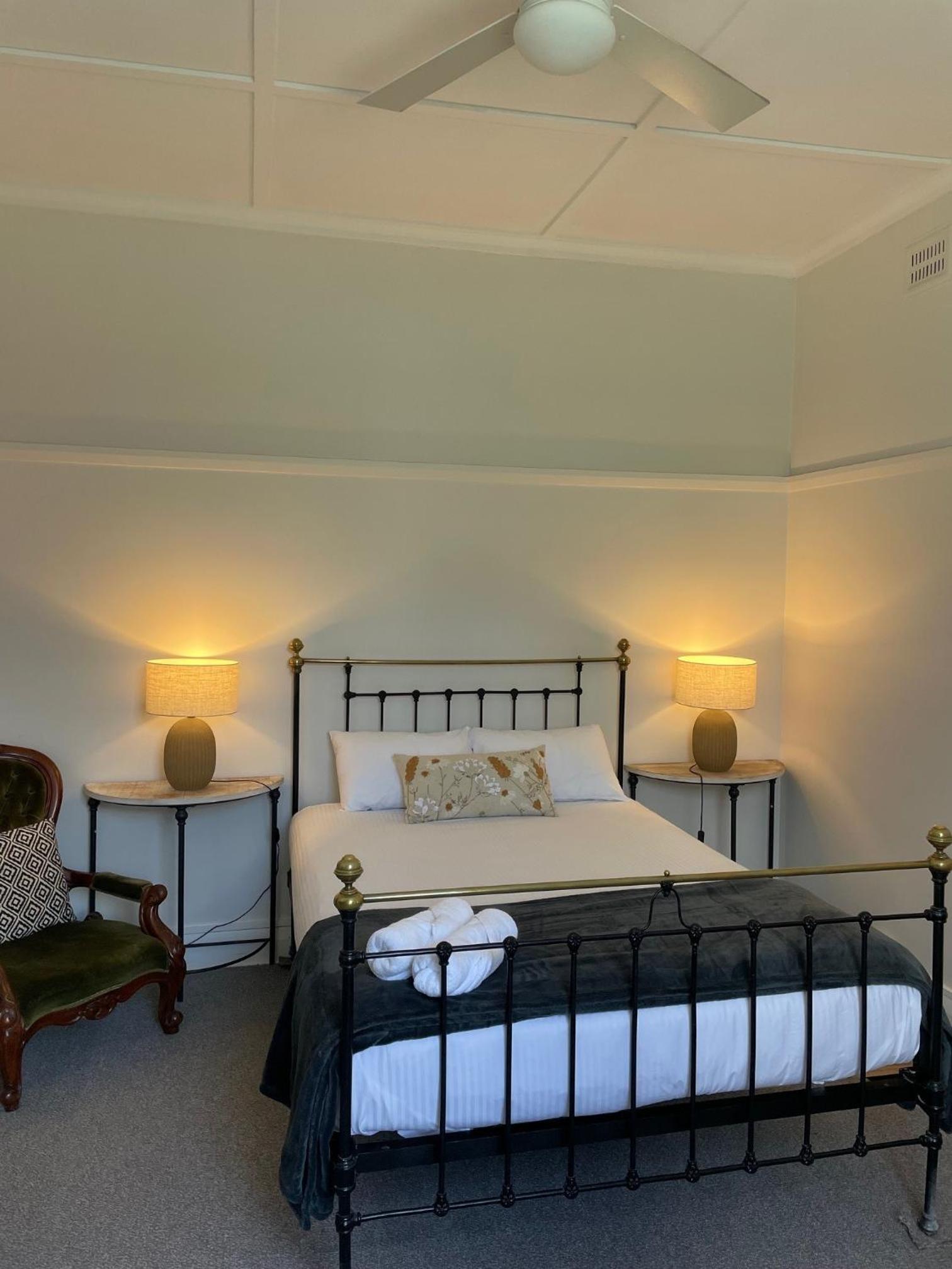 Double Room with Private Bathroom photo 1