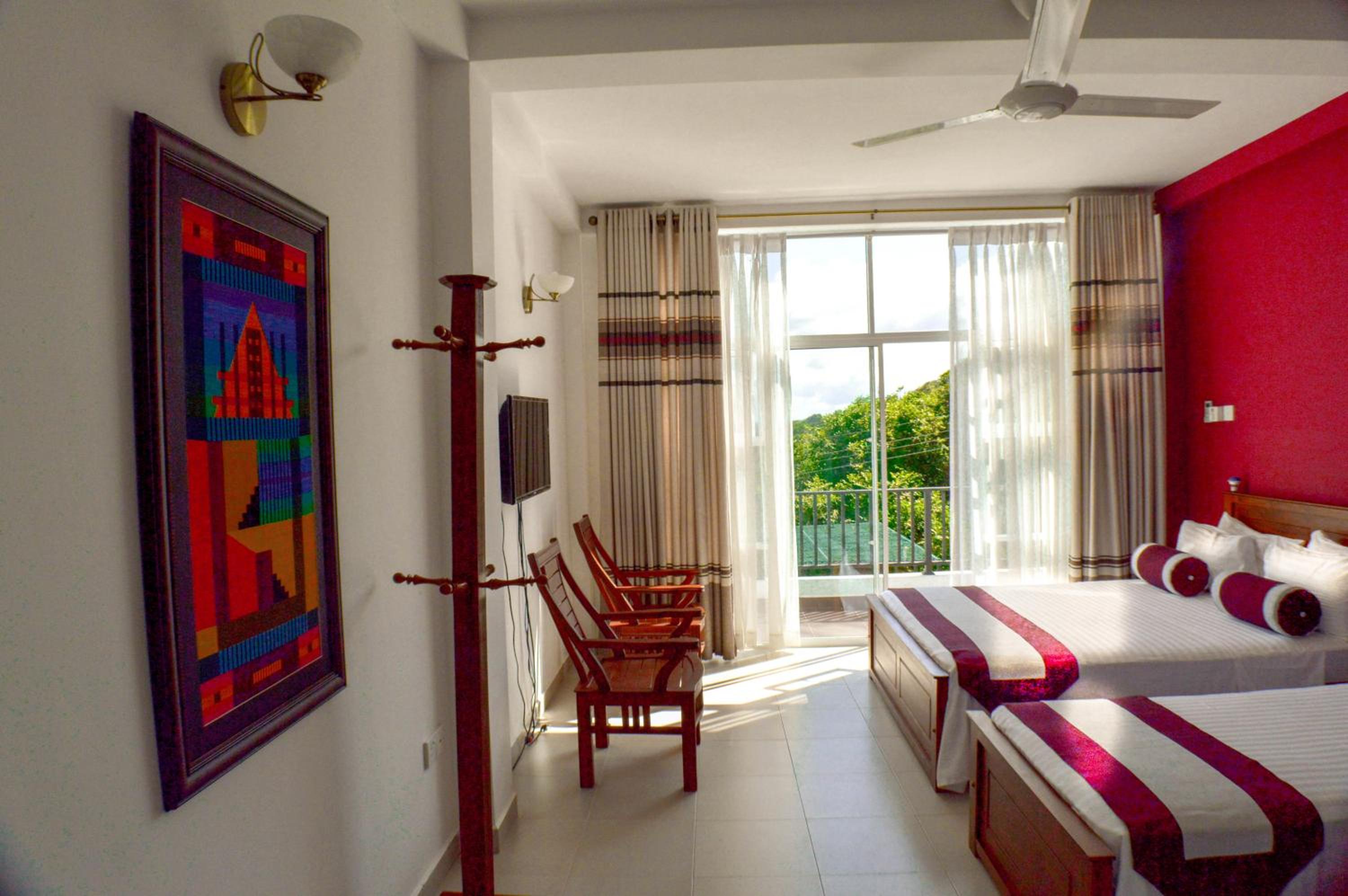 Deluxe Triple Room with Sea View photo 3