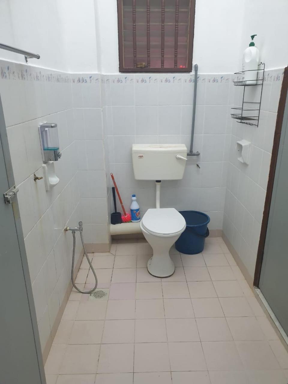 Four-Bedroom House photo 2