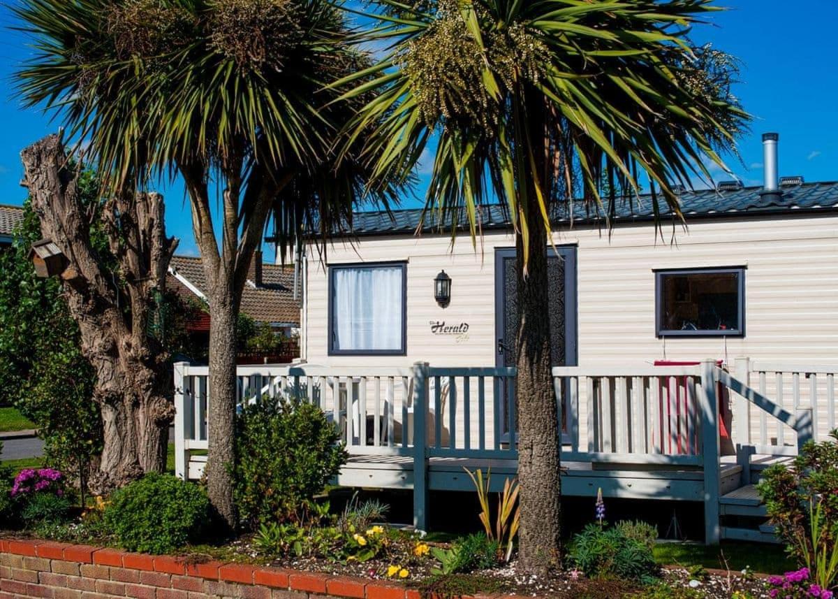 Mobile Home 7 photo 3