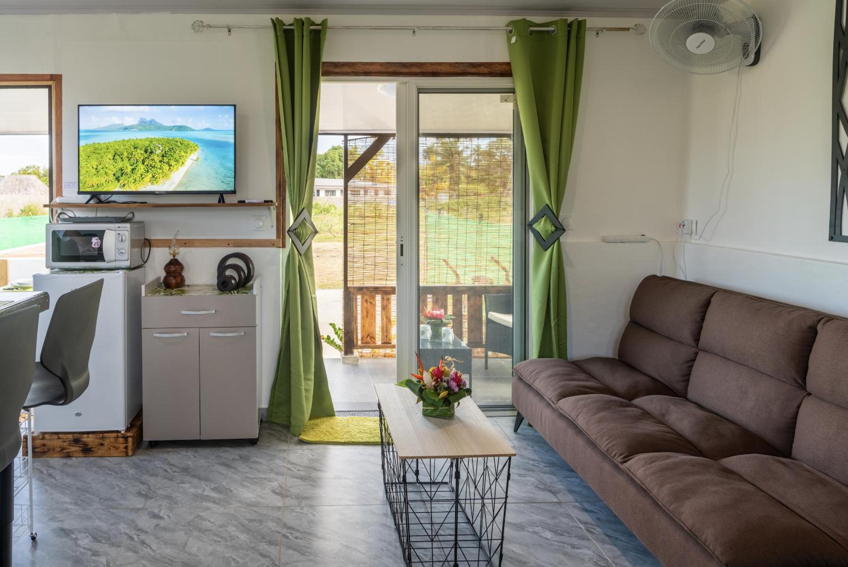 One-Bedroom House photo 3