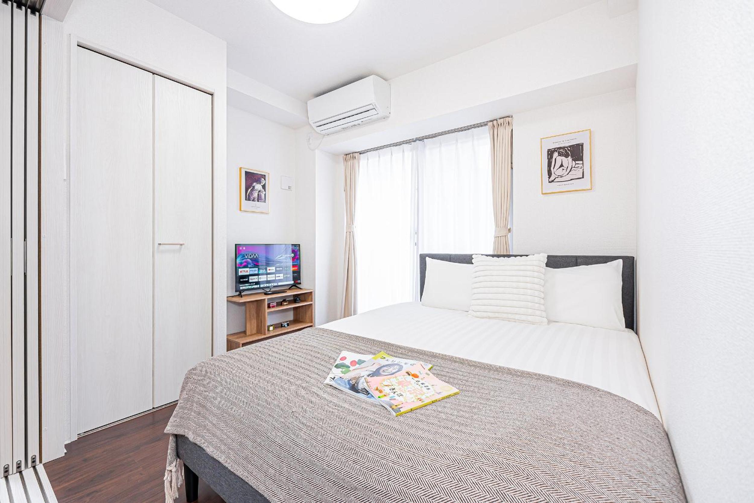 One-Bedroom Apartment photo 3