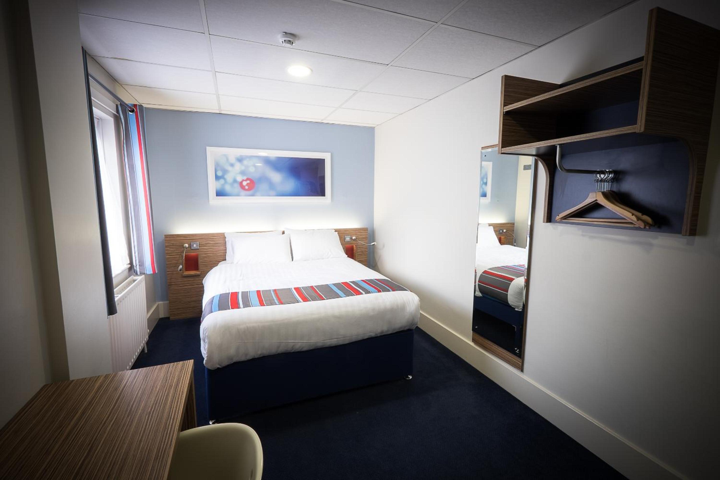 Double Room - Photo 3