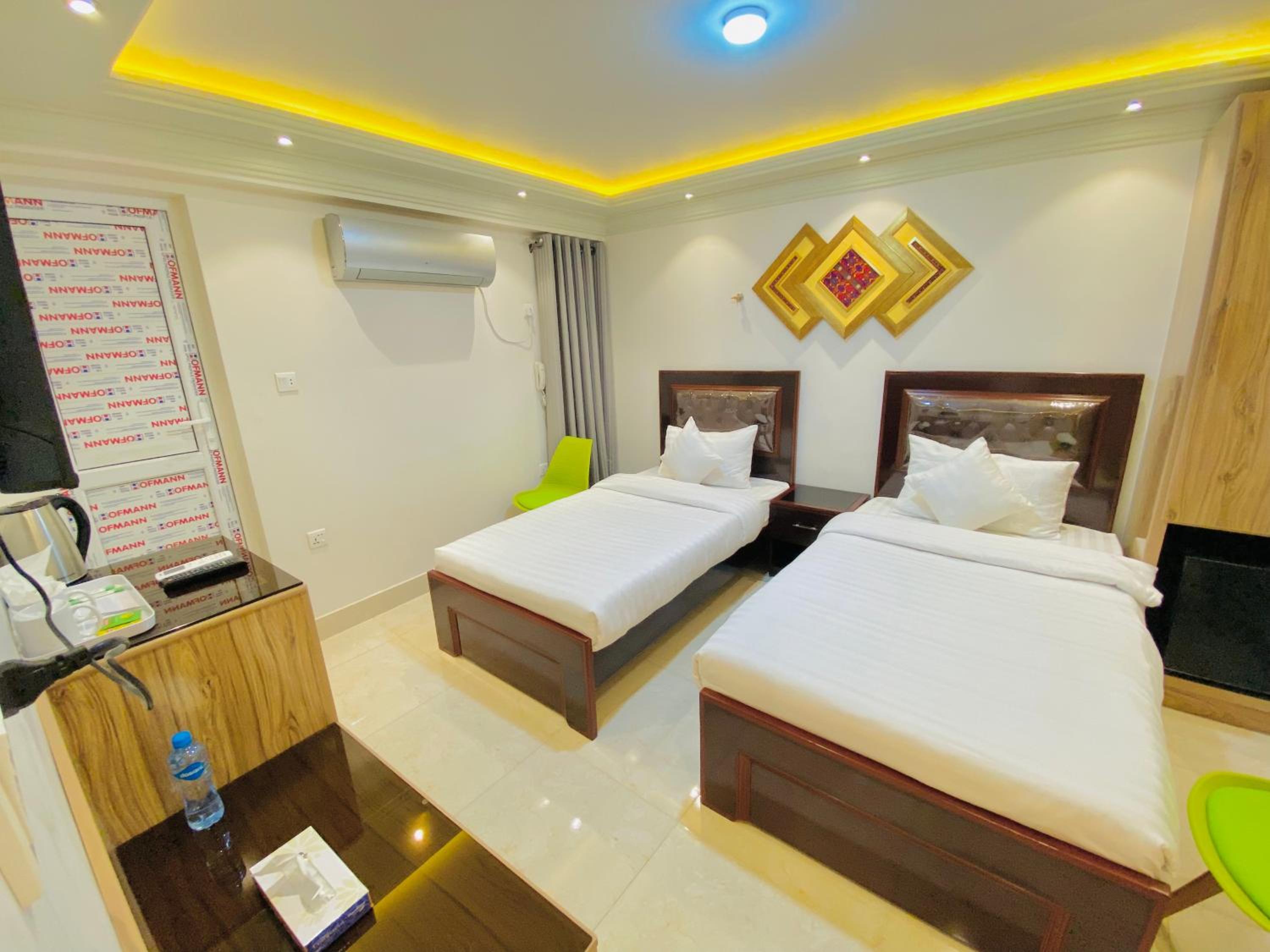 Twin Room with Private Bathroom