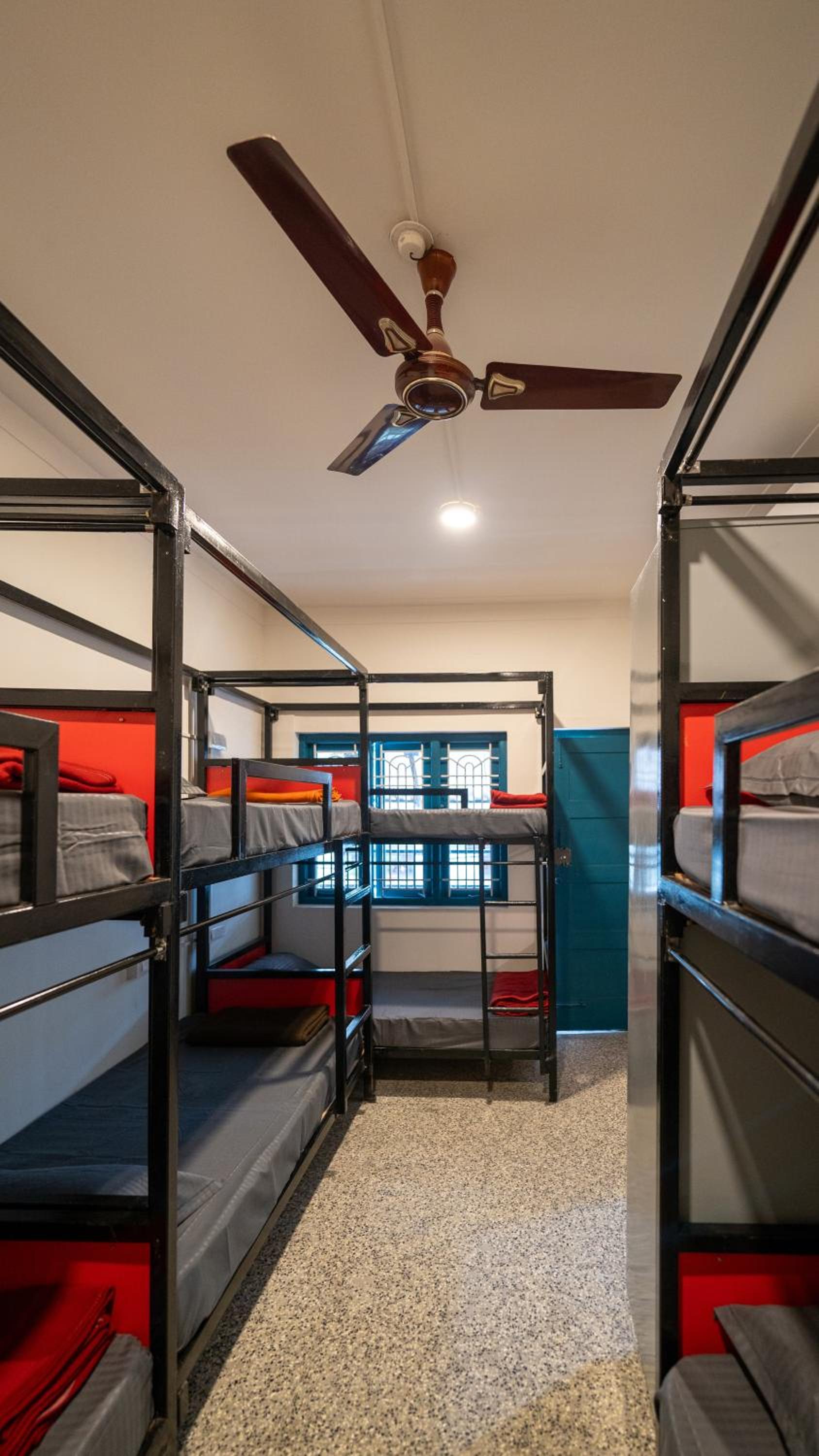 Bed in 8-Bed Mixed Dormitory Room
