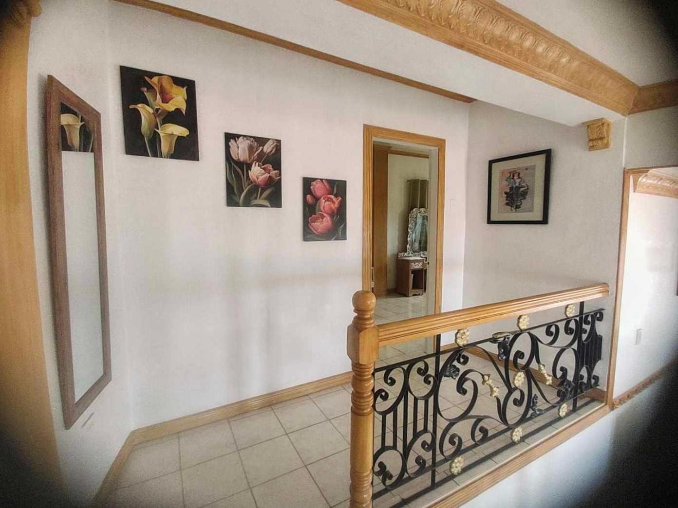 One-Bedroom House photo 2