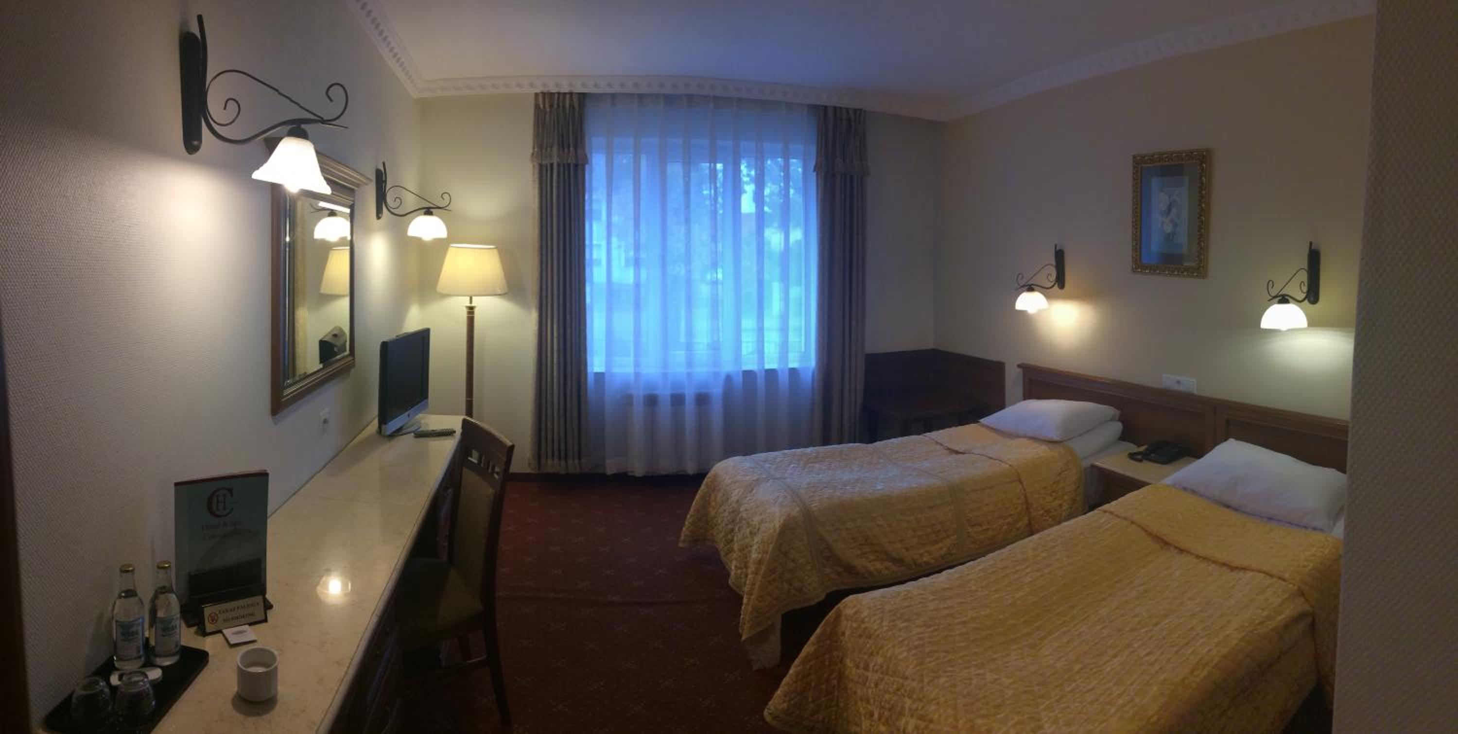Standard Double or Twin Room photo 1
