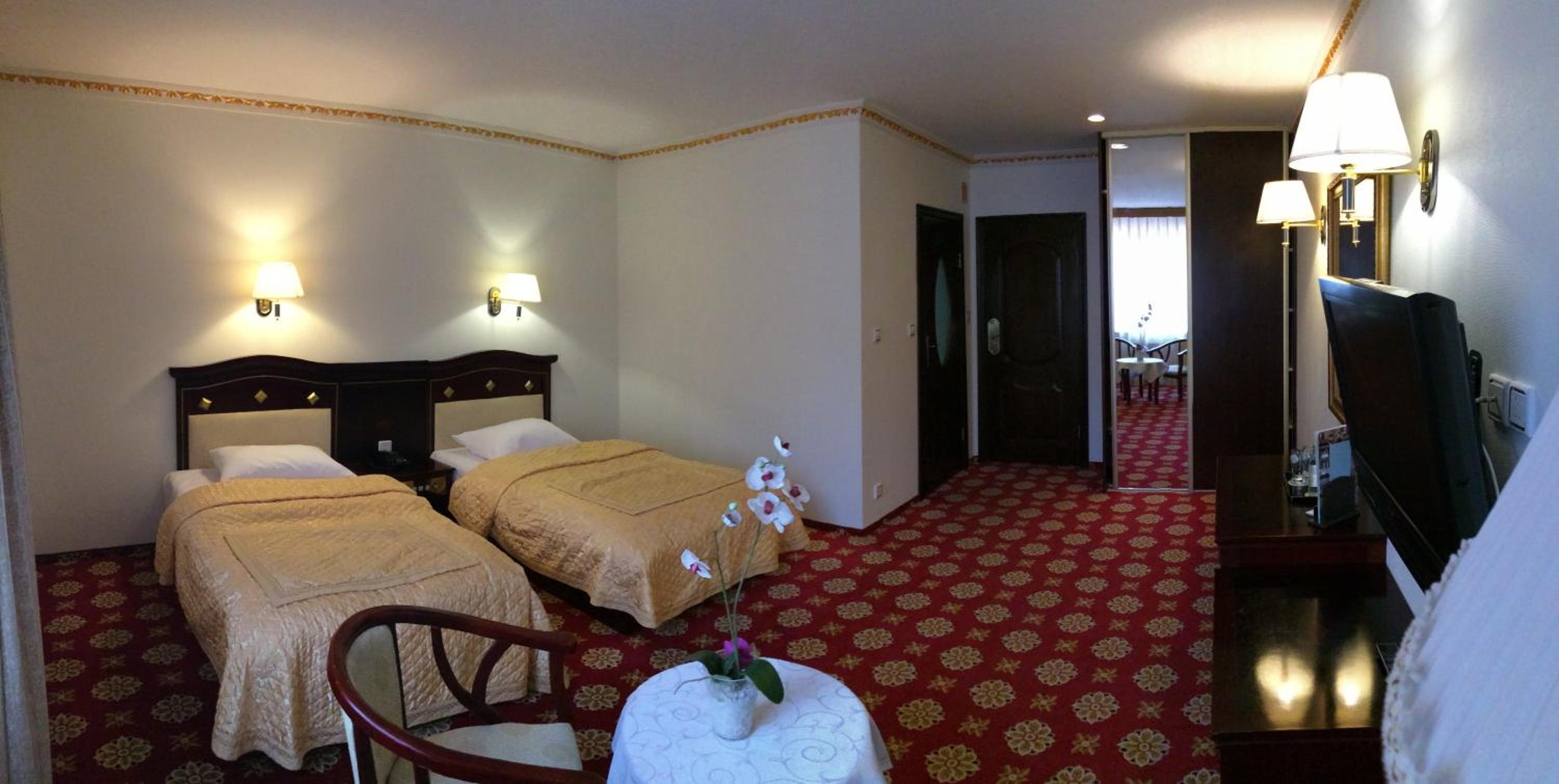 Deluxe Double or Twin Room photo 1