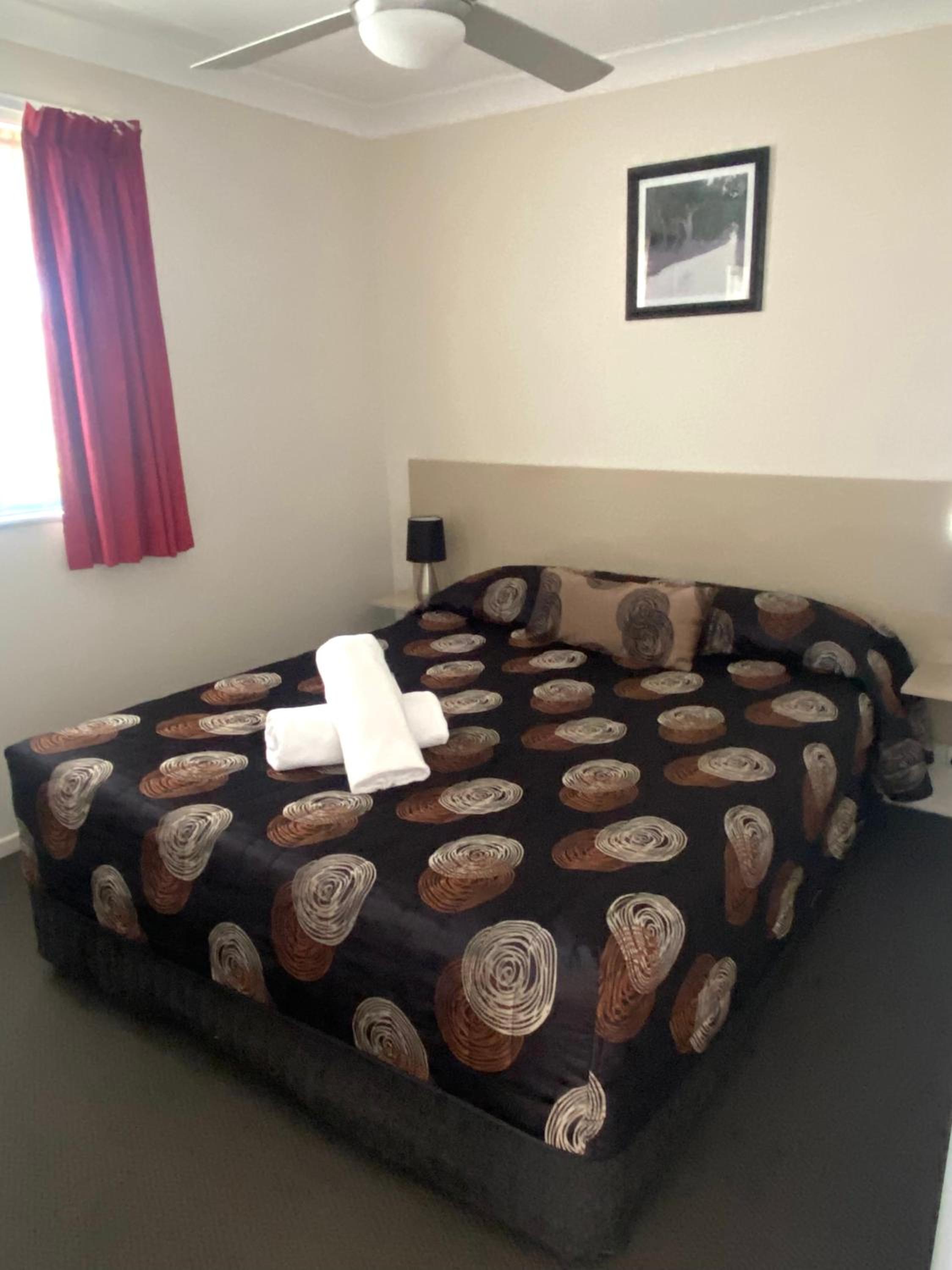 Family Room - Photo 10
