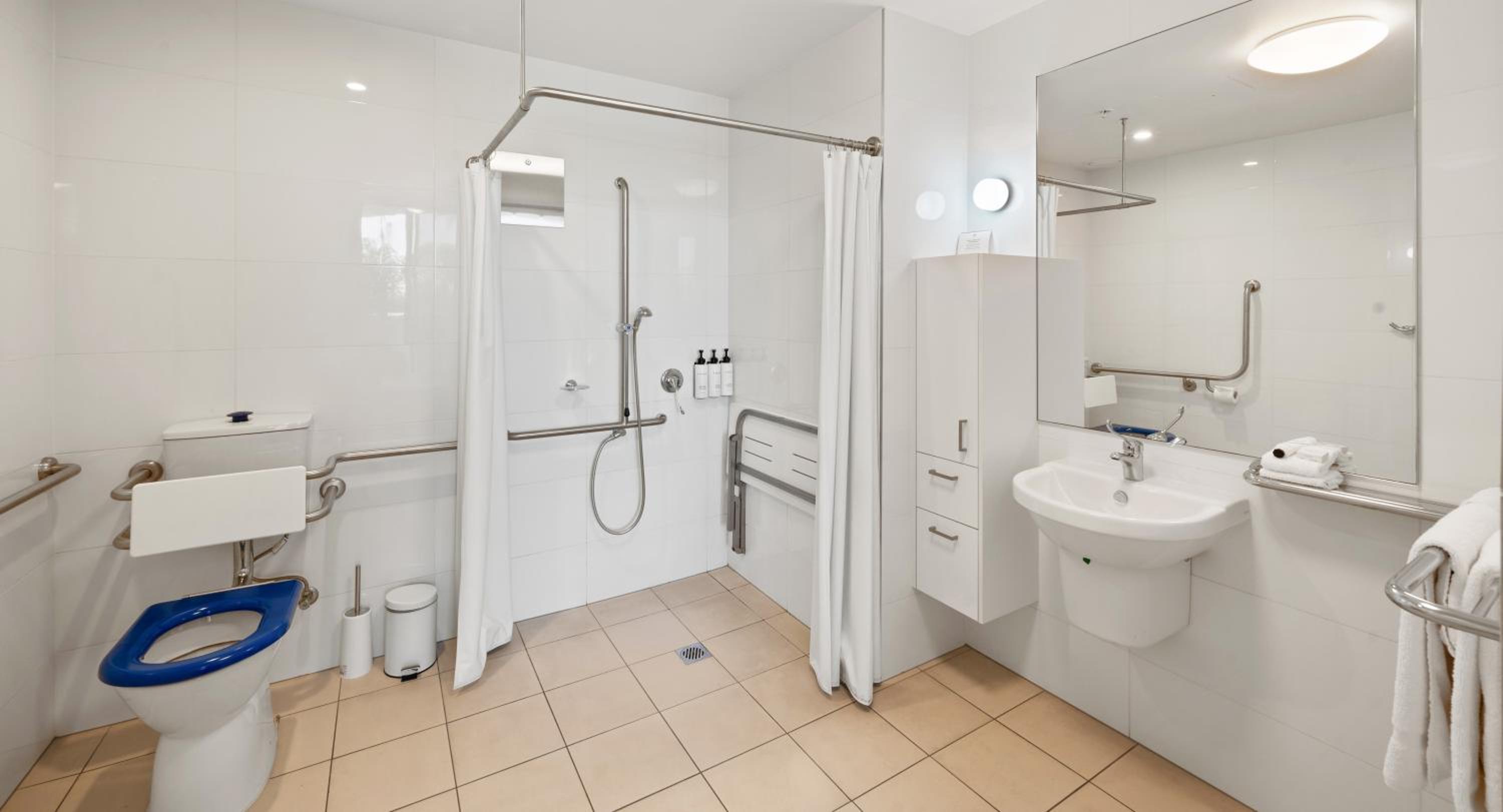 One Bedroom Accessible Apartment
