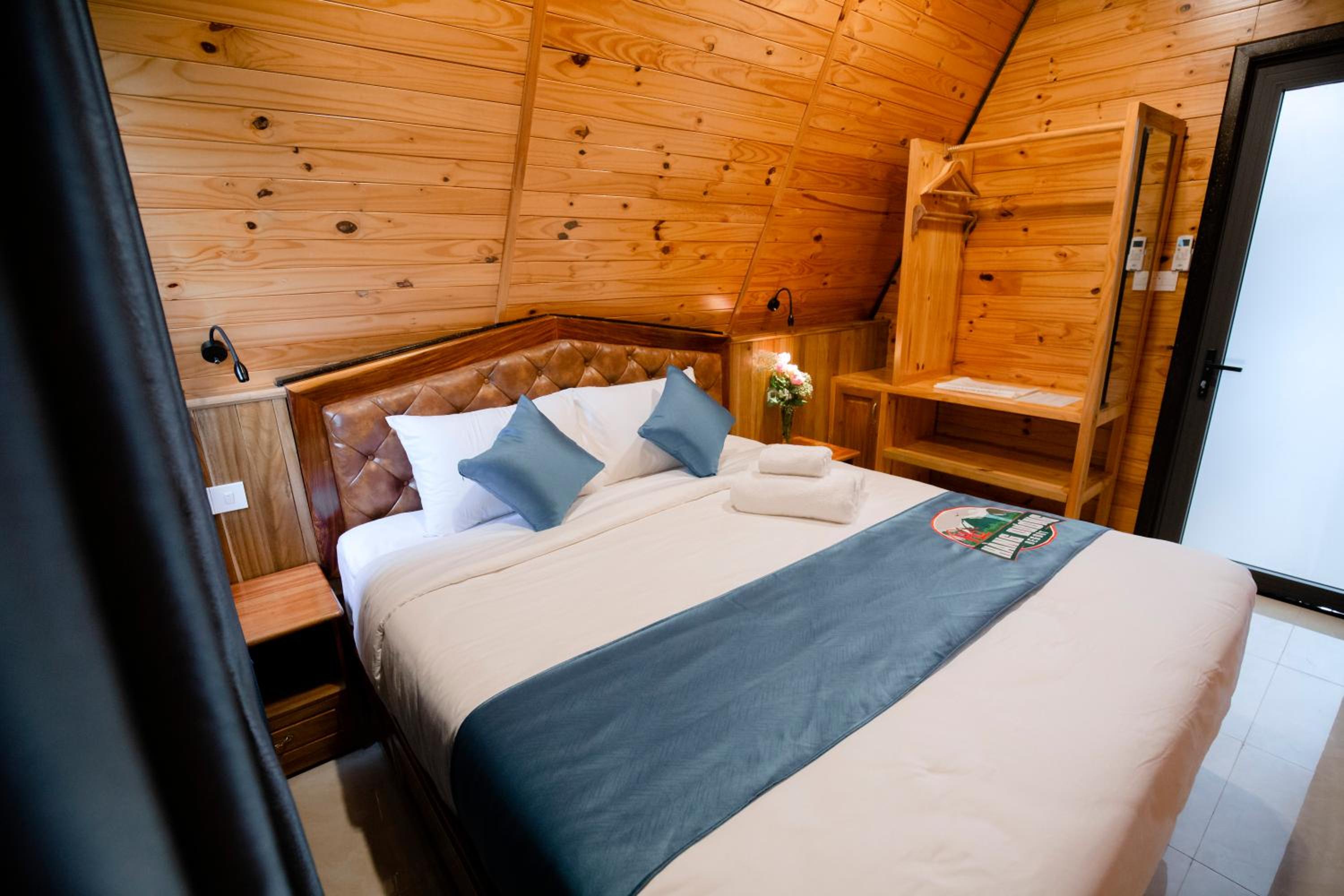 One-Bedroom Bungalow